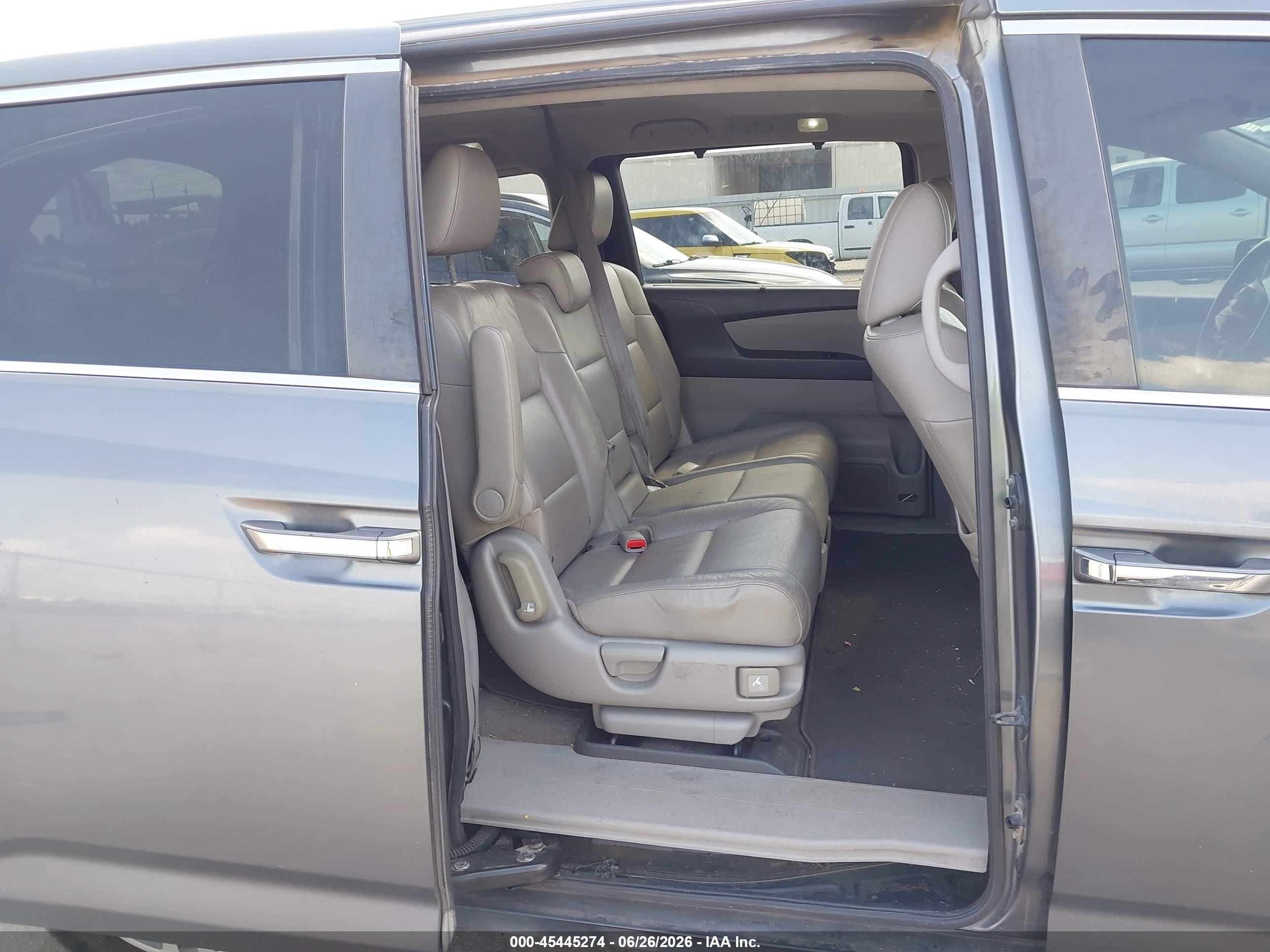 2013 Honda Odyssey Ex-l Серый vin: 5FNRL5H60DB015108