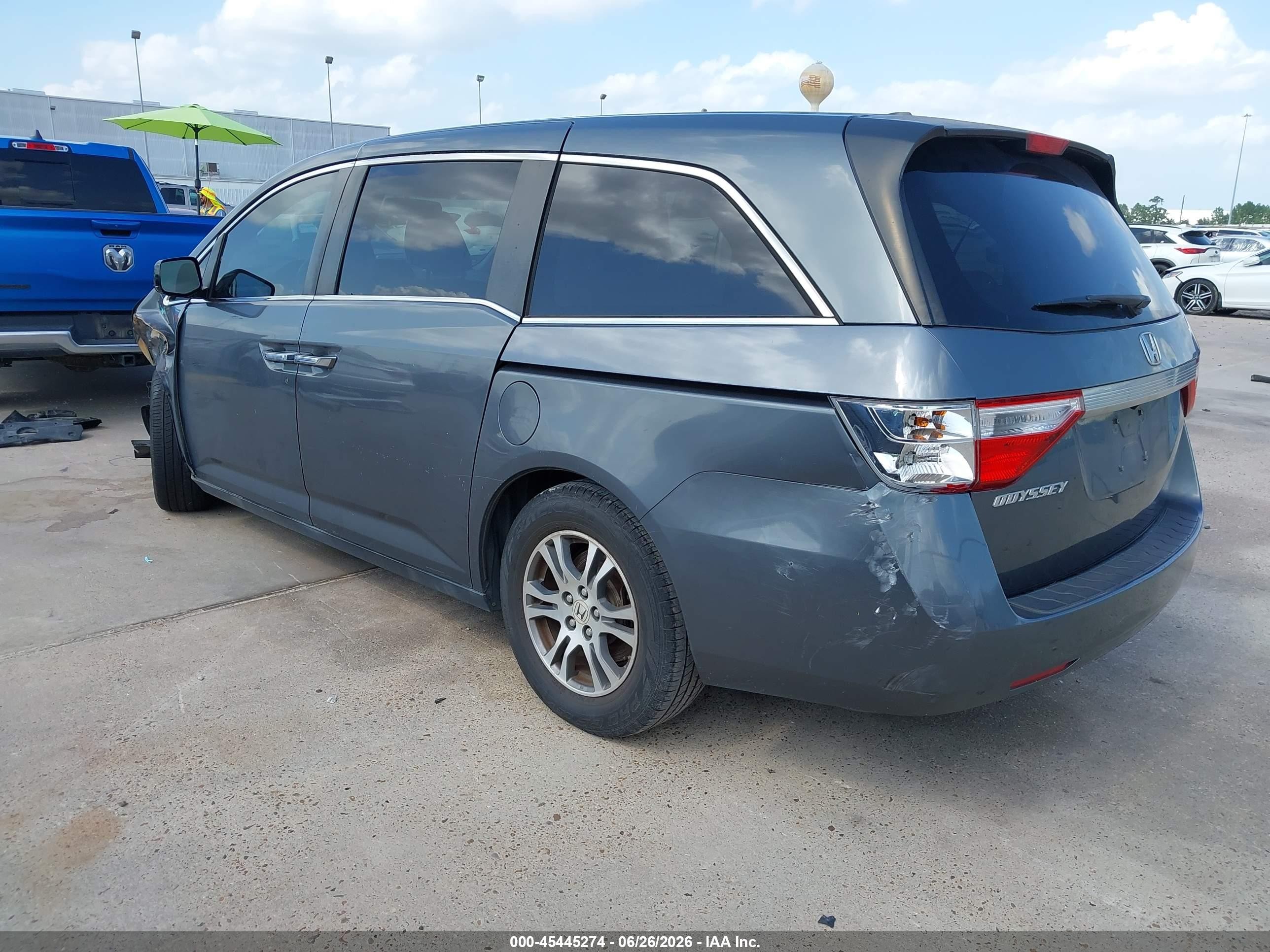 2013 Honda Odyssey Ex-l Серый vin: 5FNRL5H60DB015108