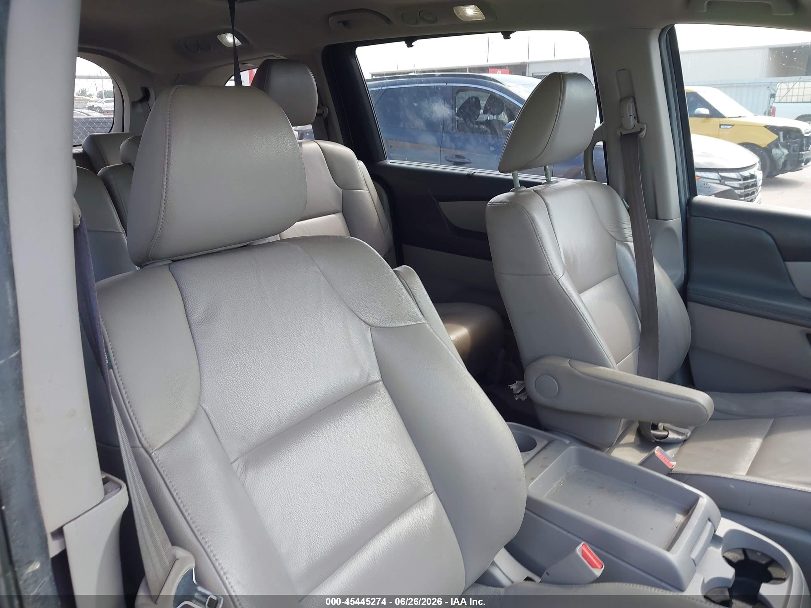 2013 Honda Odyssey Ex-l Серый vin: 5FNRL5H60DB015108