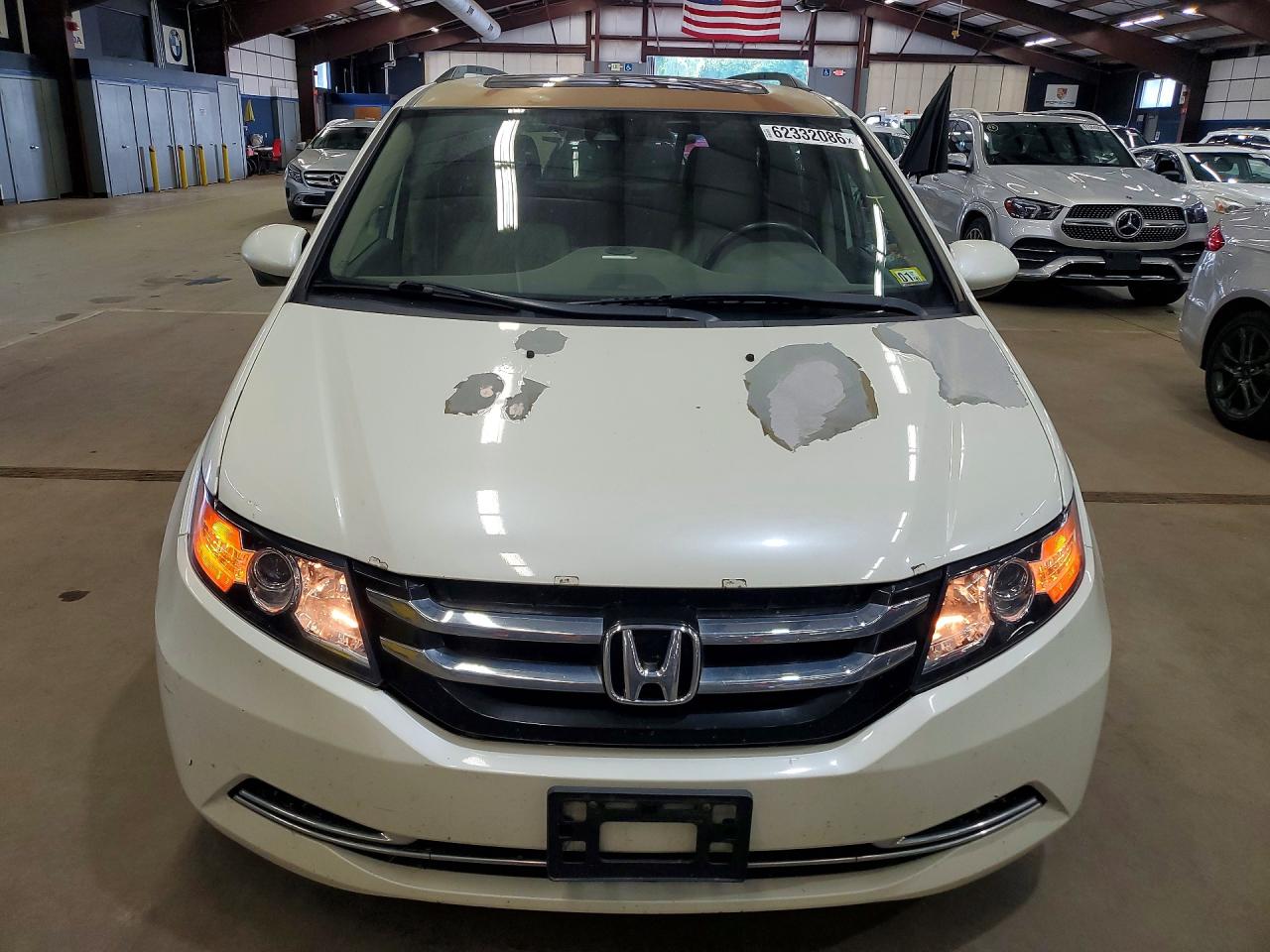 2014 Honda Odyssey Exl White vin: 5FNRL5H60EB016695
