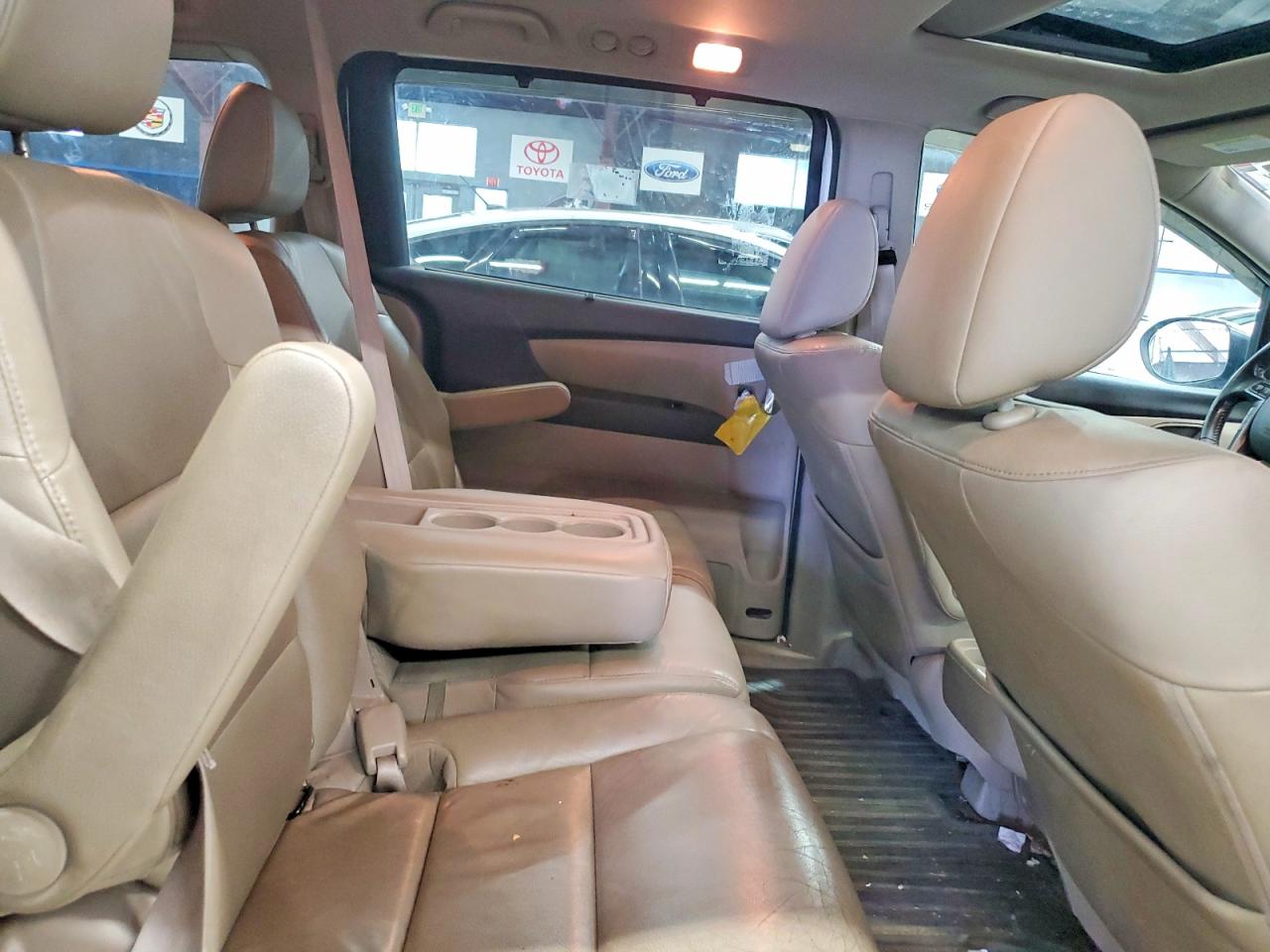 2014 Honda Odyssey Exl White vin: 5FNRL5H60EB016695