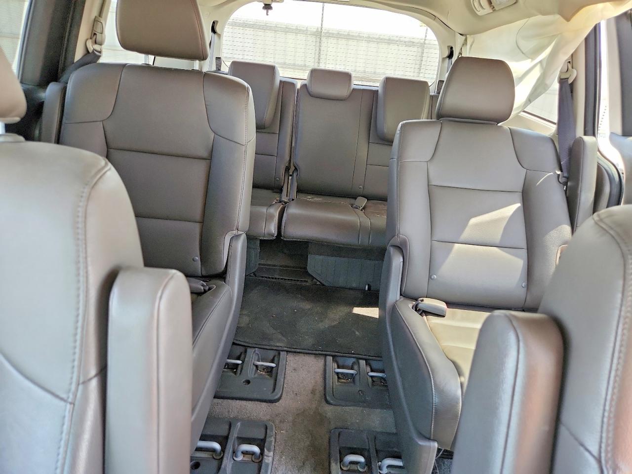 2014 Honda Odyssey Exl Silver vin: 5FNRL5H60EB017135