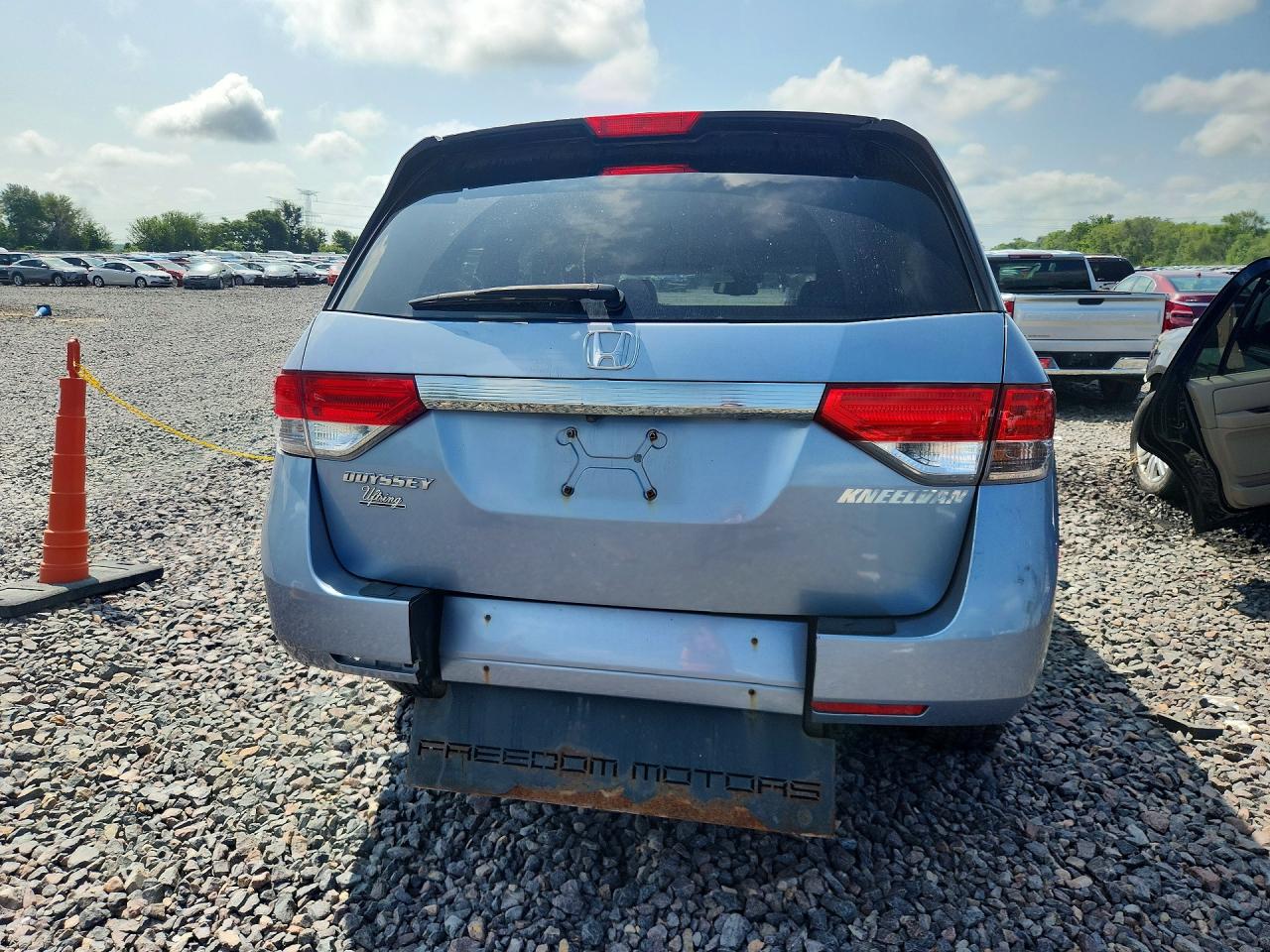 2014 Honda Odyssey Exl Серебряный vin: 5FNRL5H60EB022013