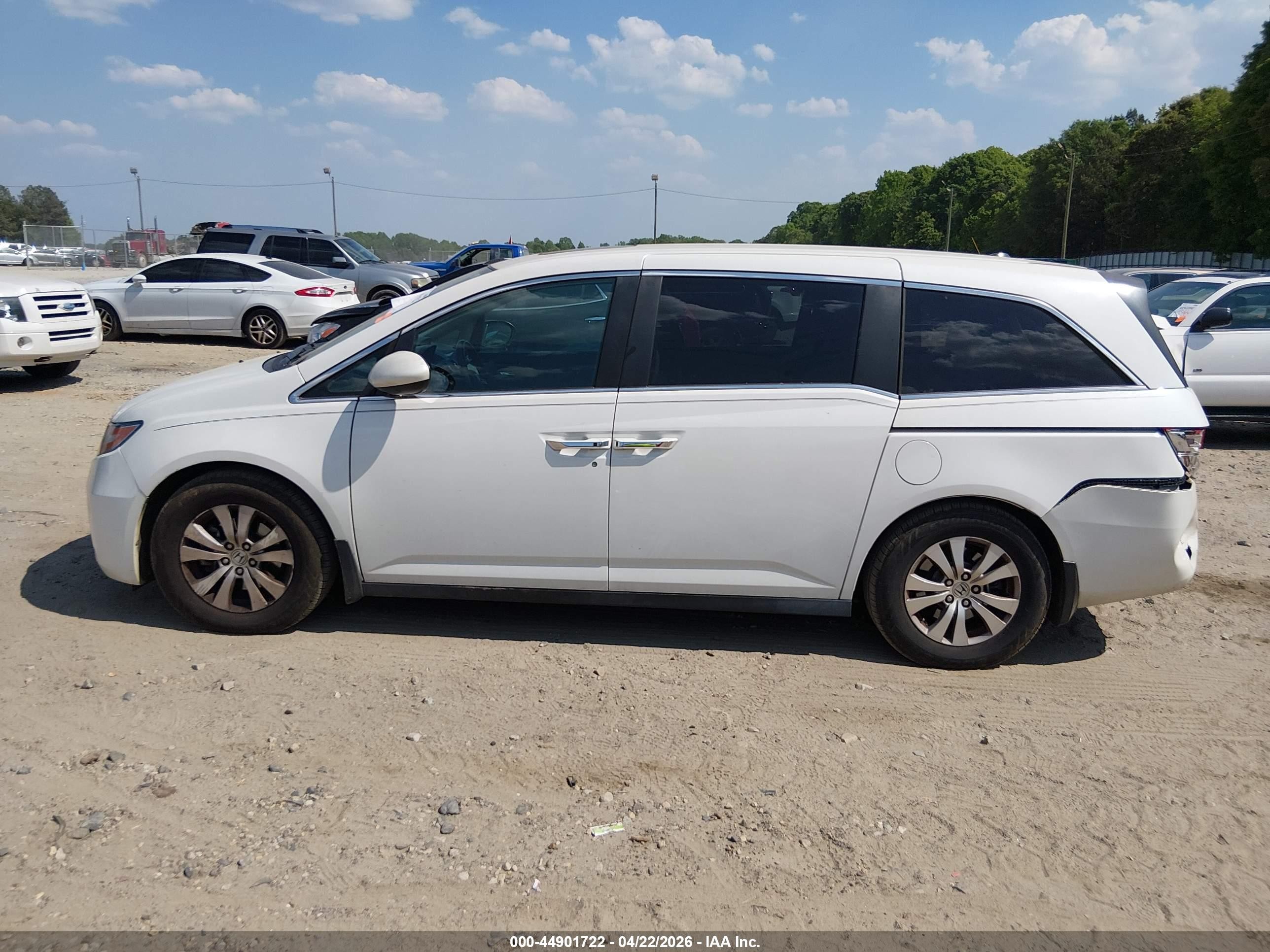 2014 Honda Odyssey Ex-l White vin: 5FNRL5H60EB110253