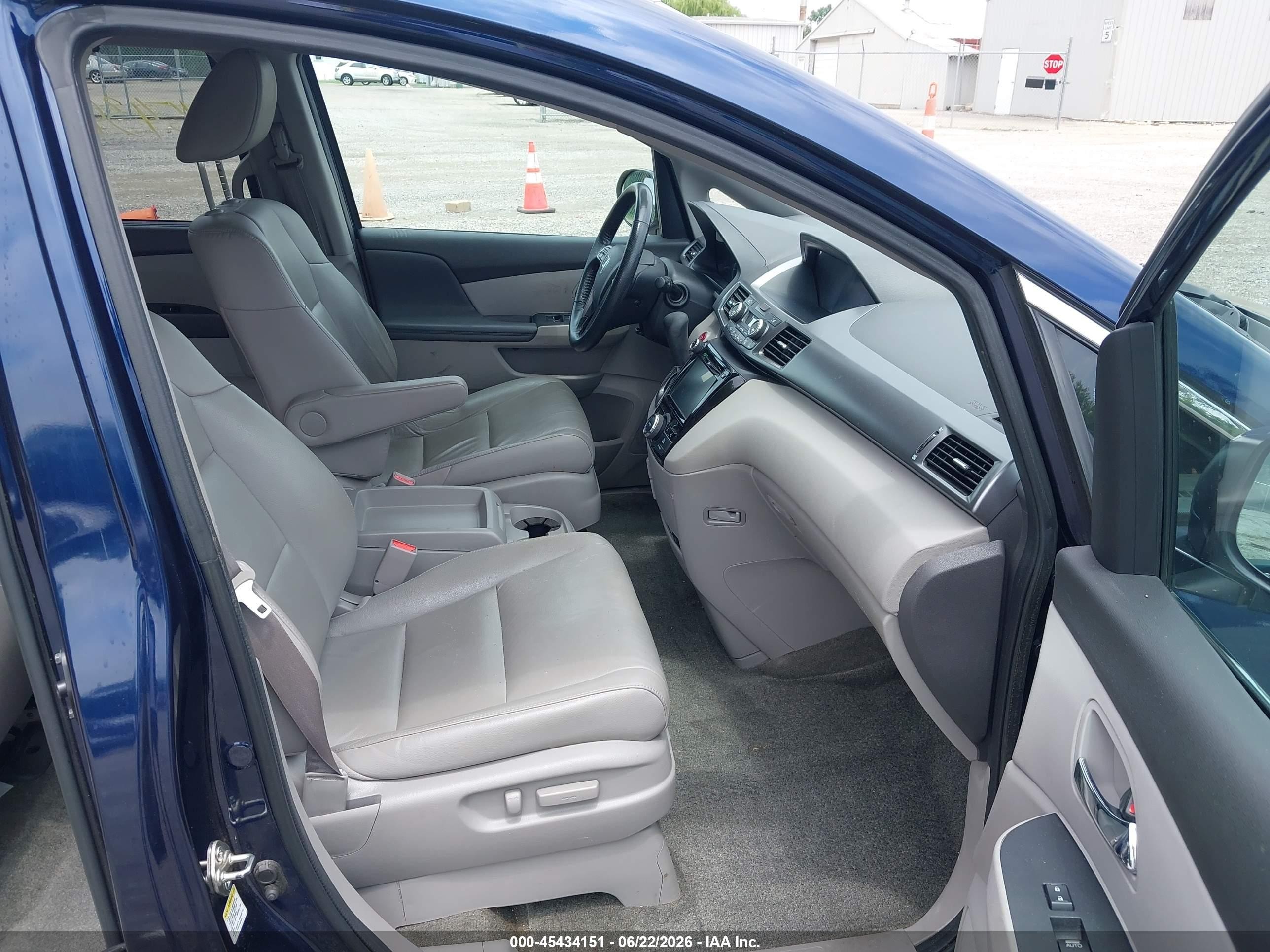 2014 Honda Odyssey Ex-l Blue vin: 5FNRL5H60EB114173
