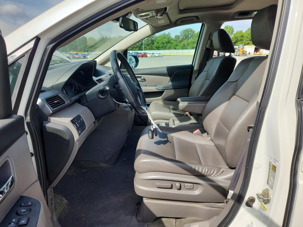 2014 Honda Odyssey Exl White vin: 5FNRL5H60EB122077