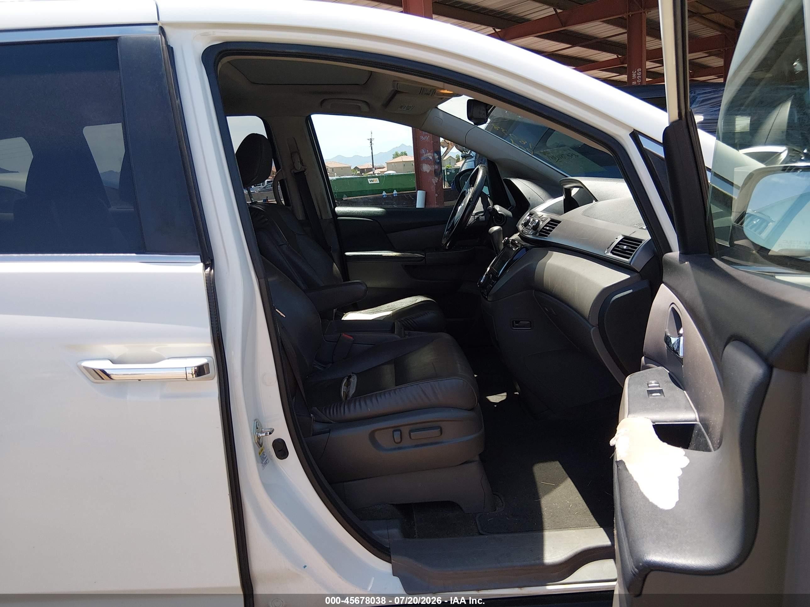 2014 Honda Odyssey Ex-l White vin: 5FNRL5H60EB134553