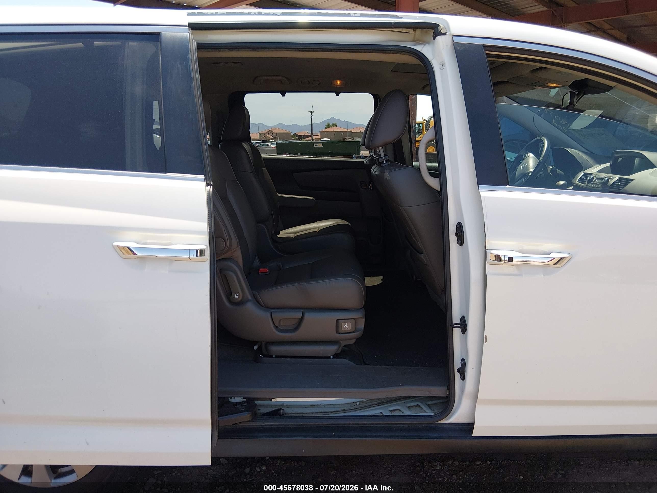 2014 Honda Odyssey Ex-l White vin: 5FNRL5H60EB134553