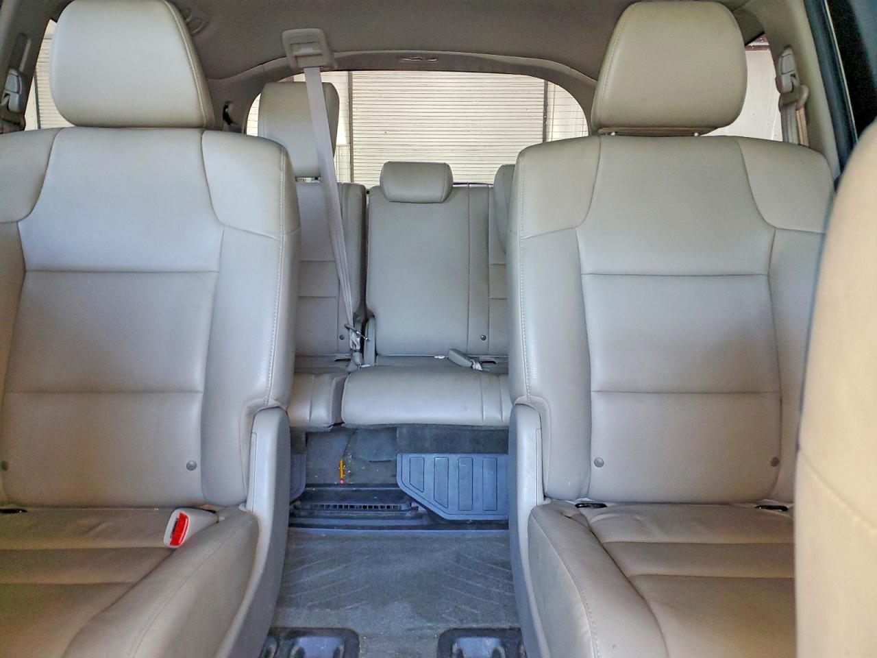 2014 Honda Odyssey Exl White vin: 5FNRL5H60EB138845
