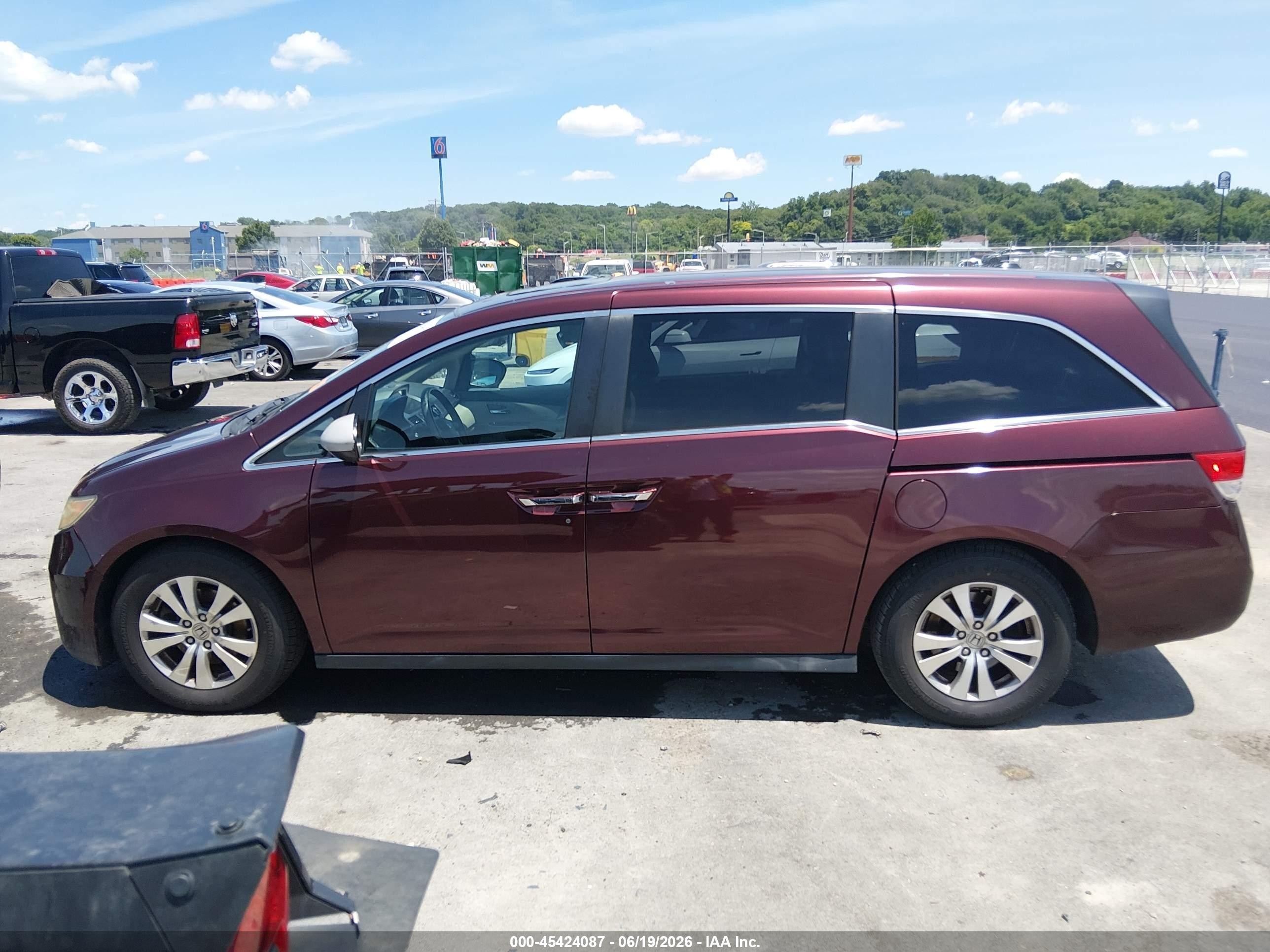 2015 Honda Odyssey Ex-l Maroon vin: 5FNRL5H60FB004001