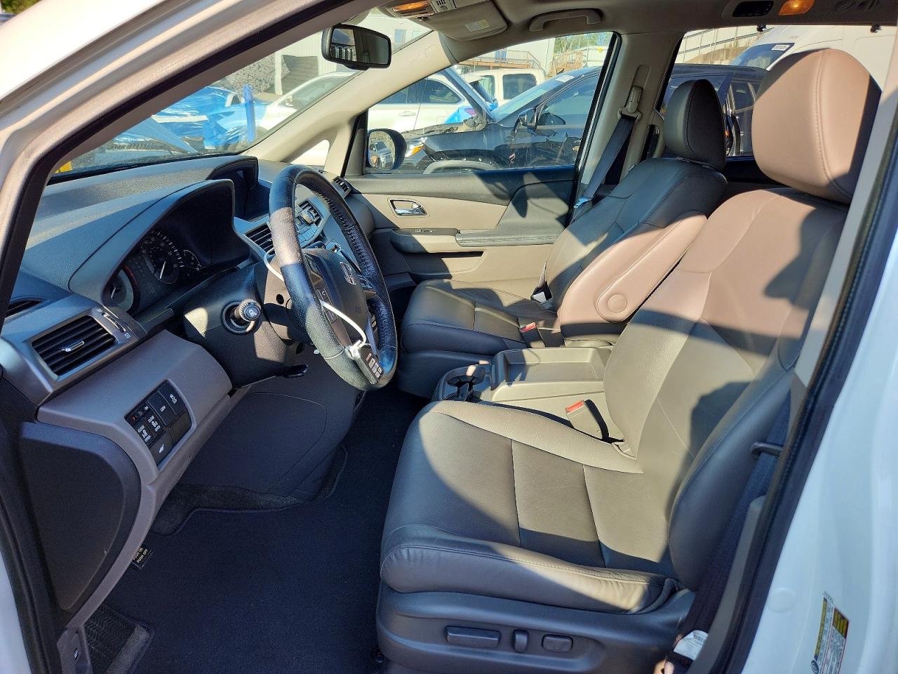 2015 Honda Odyssey Exl Белый vin: 5FNRL5H60FB004550