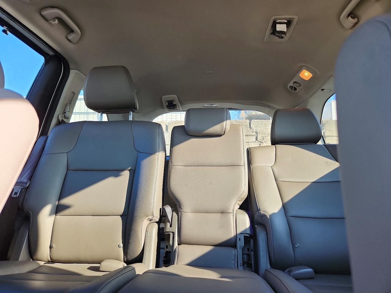 2015 Honda Odyssey Exl Белый vin: 5FNRL5H60FB004550