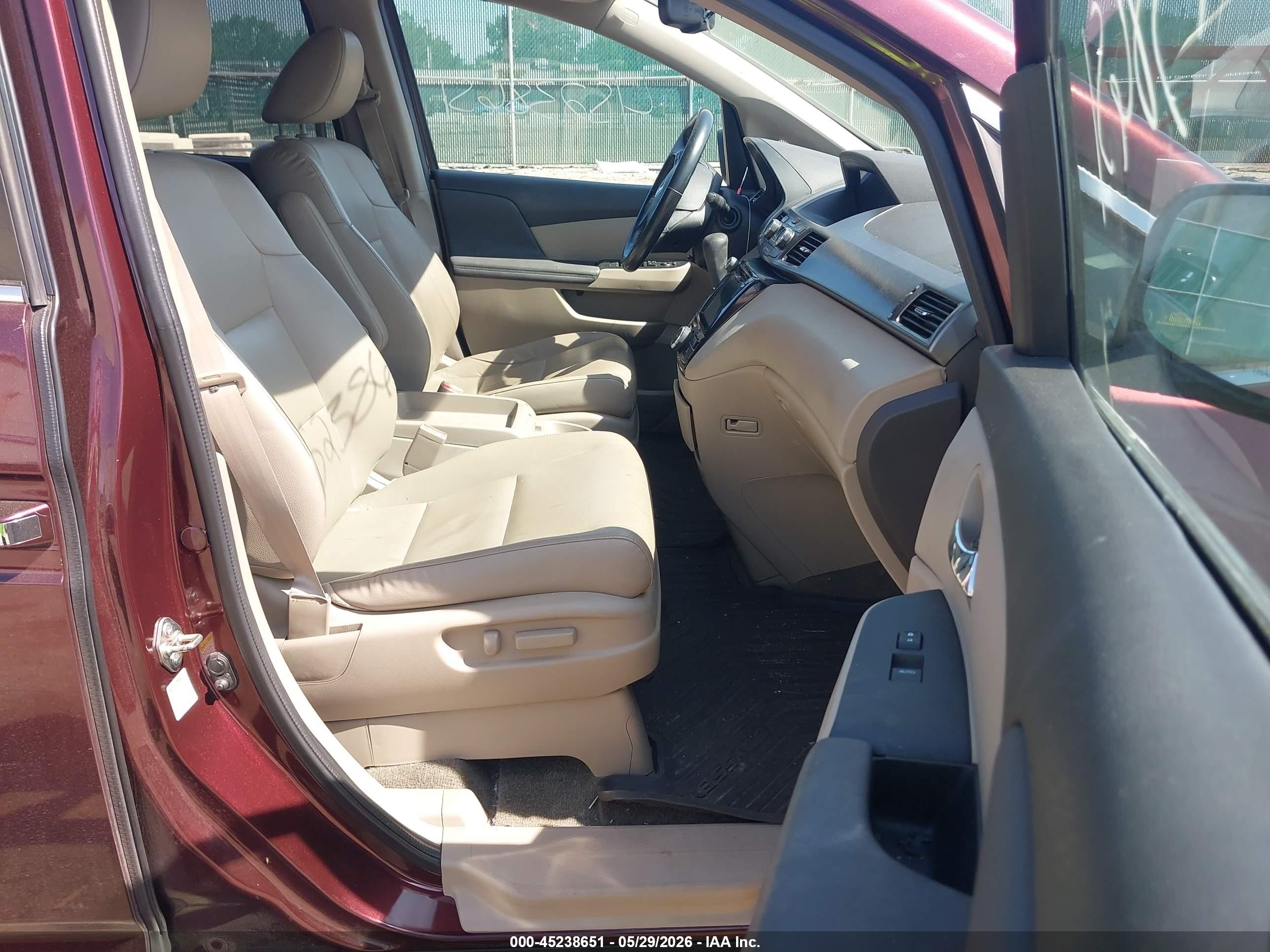 2015 Honda Odyssey Ex-l Burgundy vin: 5FNRL5H60FB016715