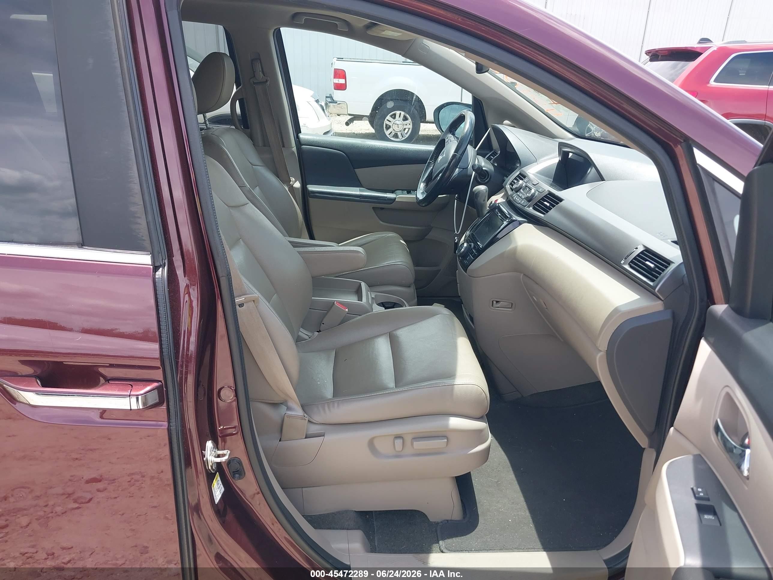 2015 Honda Odyssey Ex-l Maroon vin: 5FNRL5H60FB030114