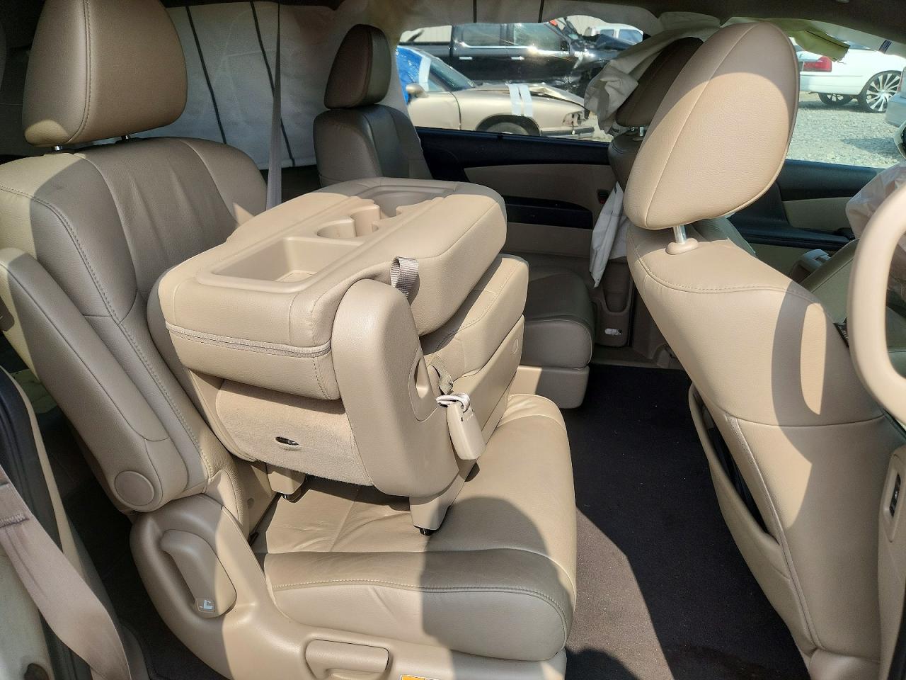 2015 Honda Odyssey Exl White vin: 5FNRL5H60FB049200