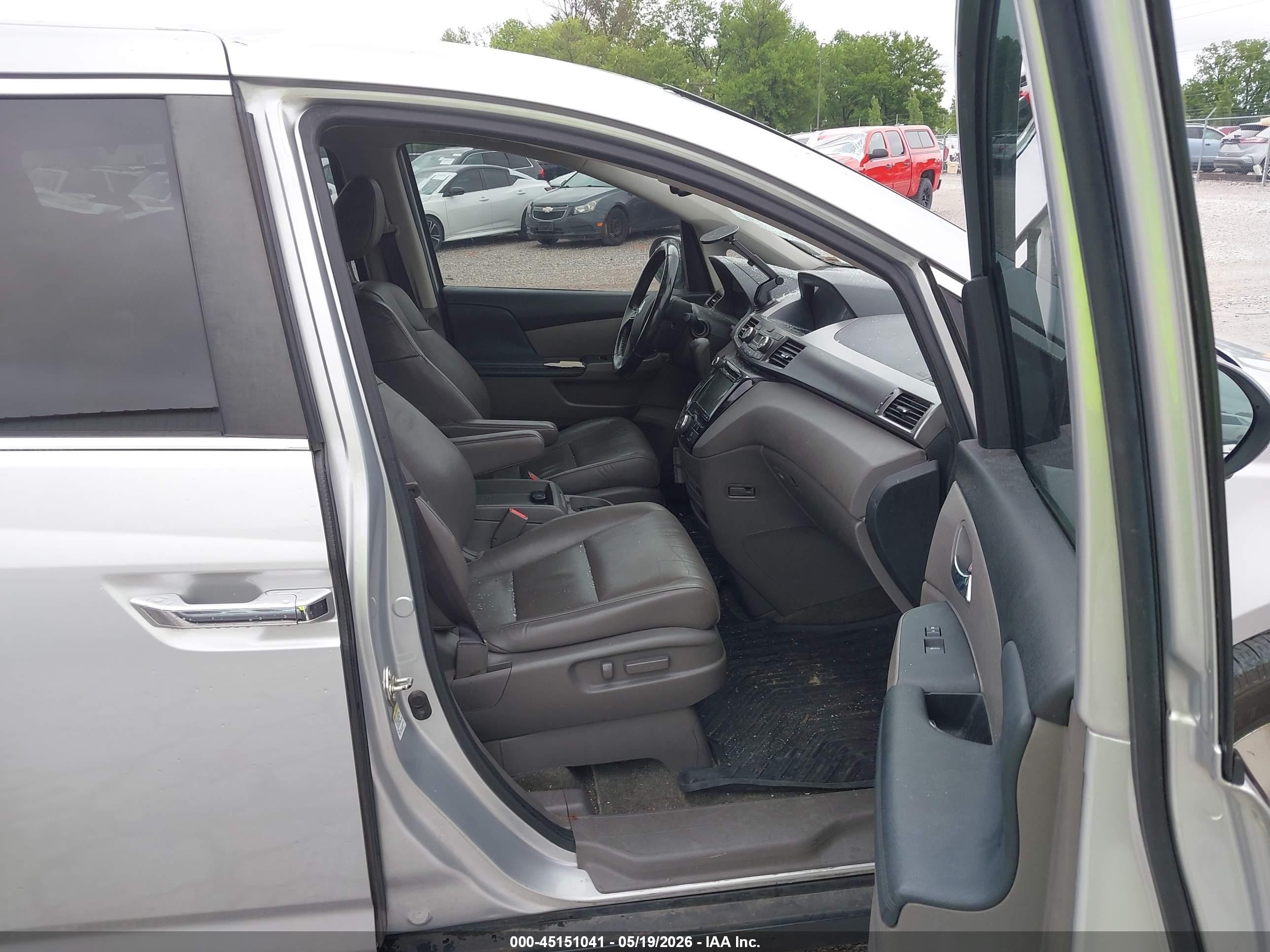 2015 Honda Odyssey Ex-l Серебряный vin: 5FNRL5H60FB049939