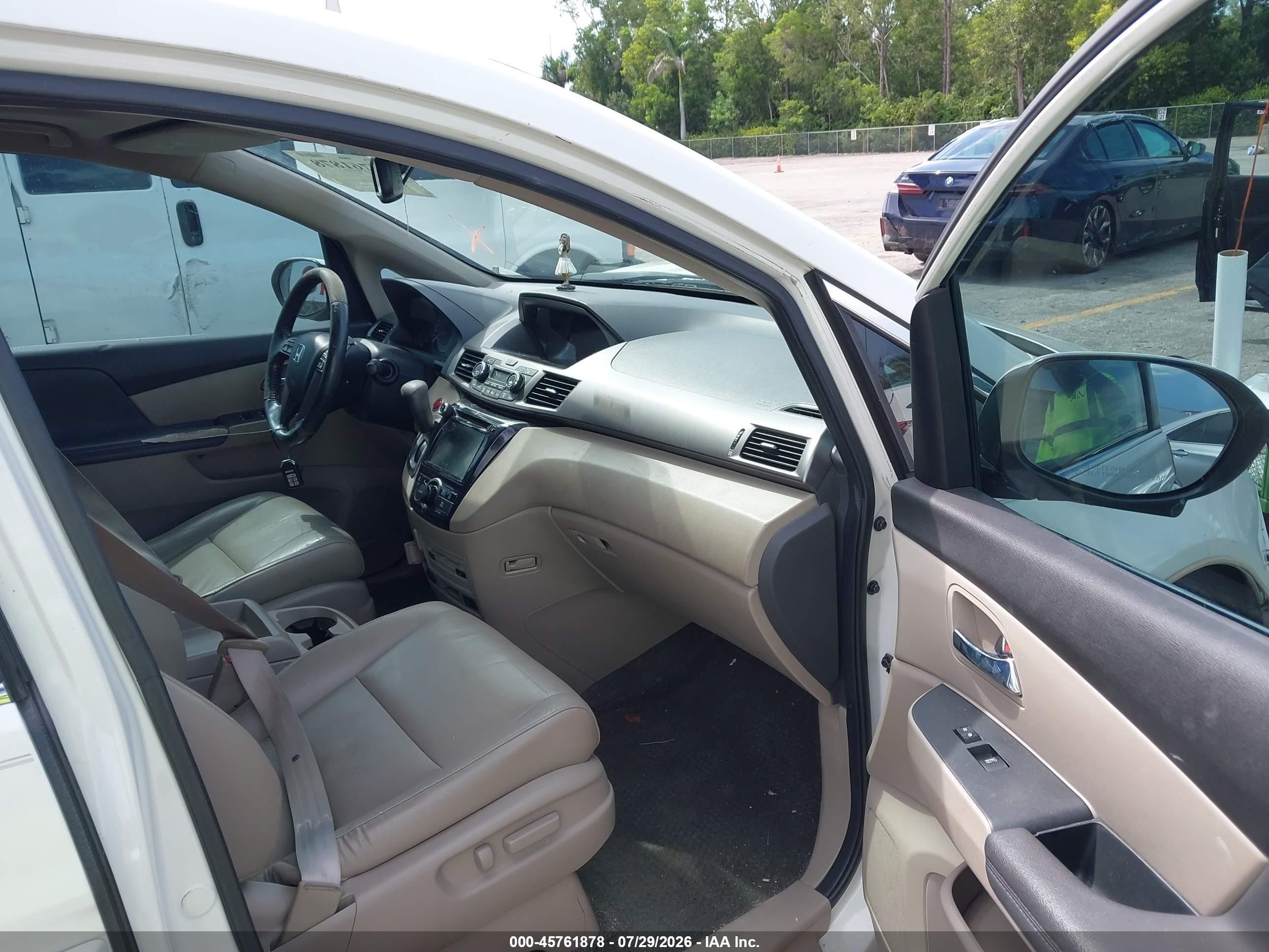 2015 Honda Odyssey Ex-l White vin: 5FNRL5H60FB062545