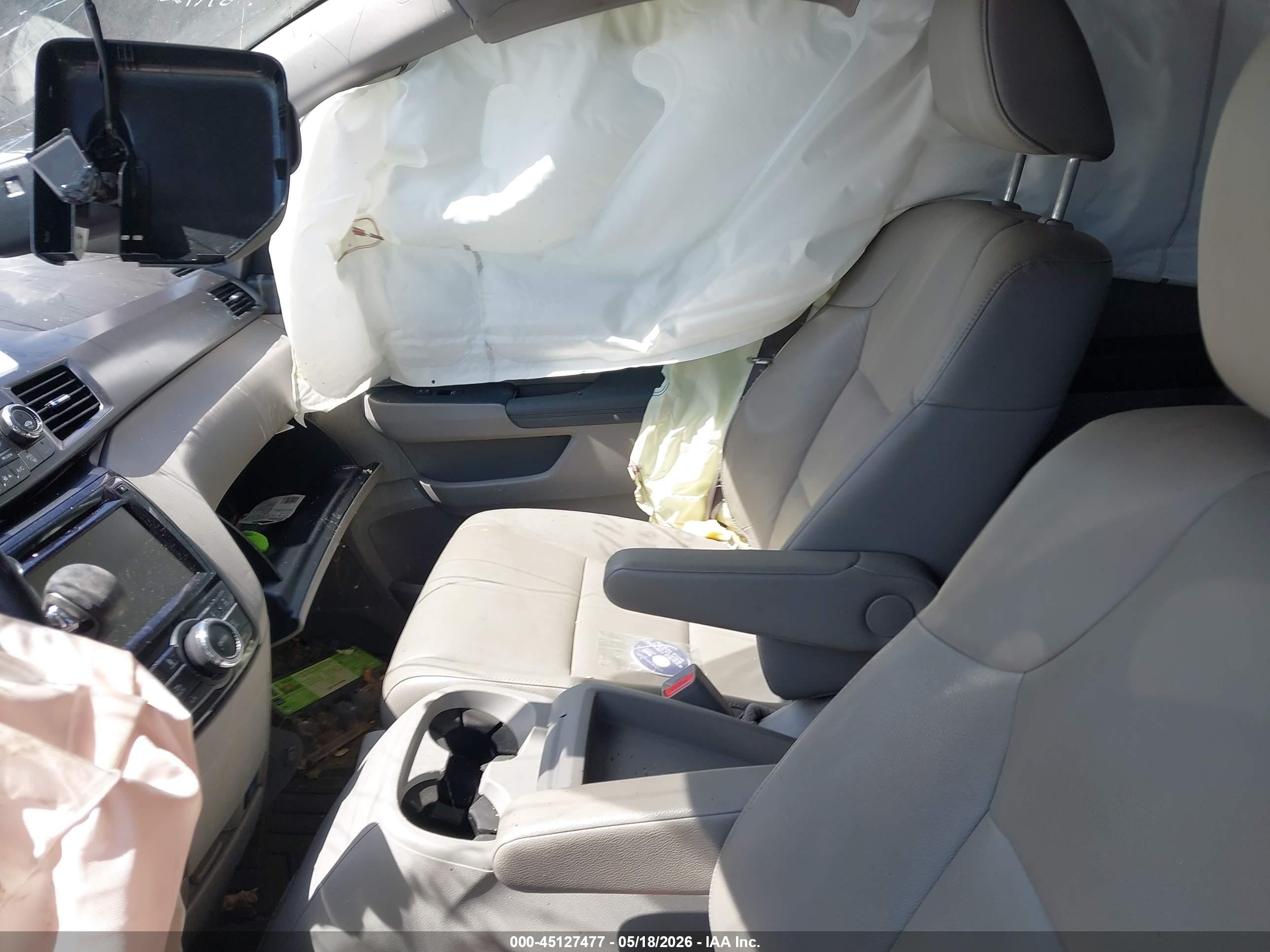 2015 Honda Odyssey Ex-l Silver vin: 5FNRL5H60FB067518