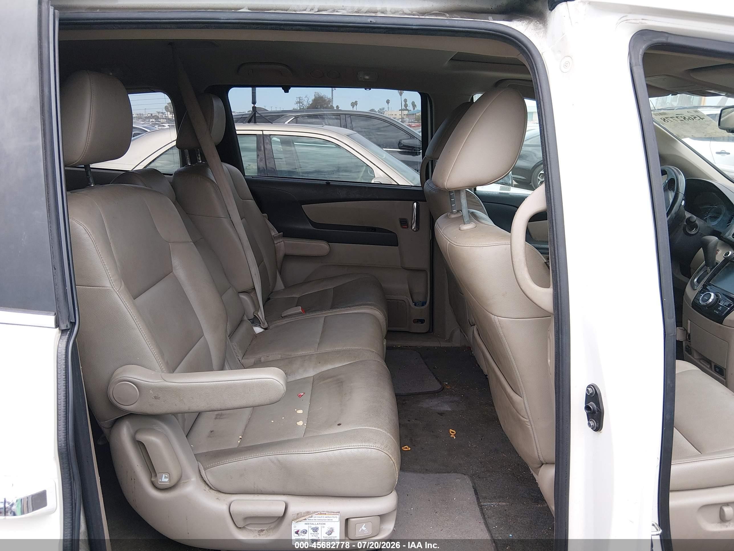 2015 Honda Odyssey Ex-l White vin: 5FNRL5H60FB096095