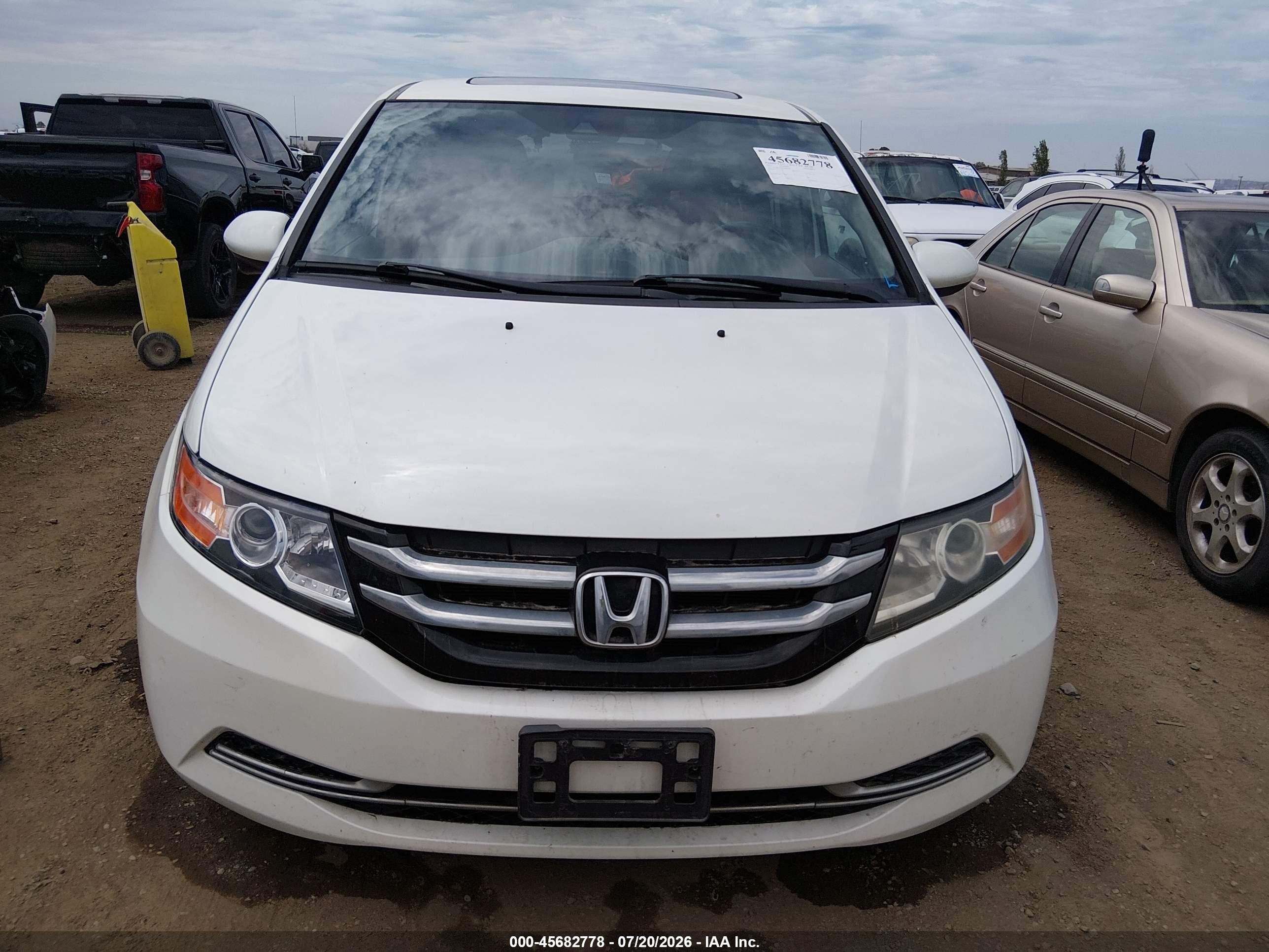 2015 Honda Odyssey Ex-l White vin: 5FNRL5H60FB096095