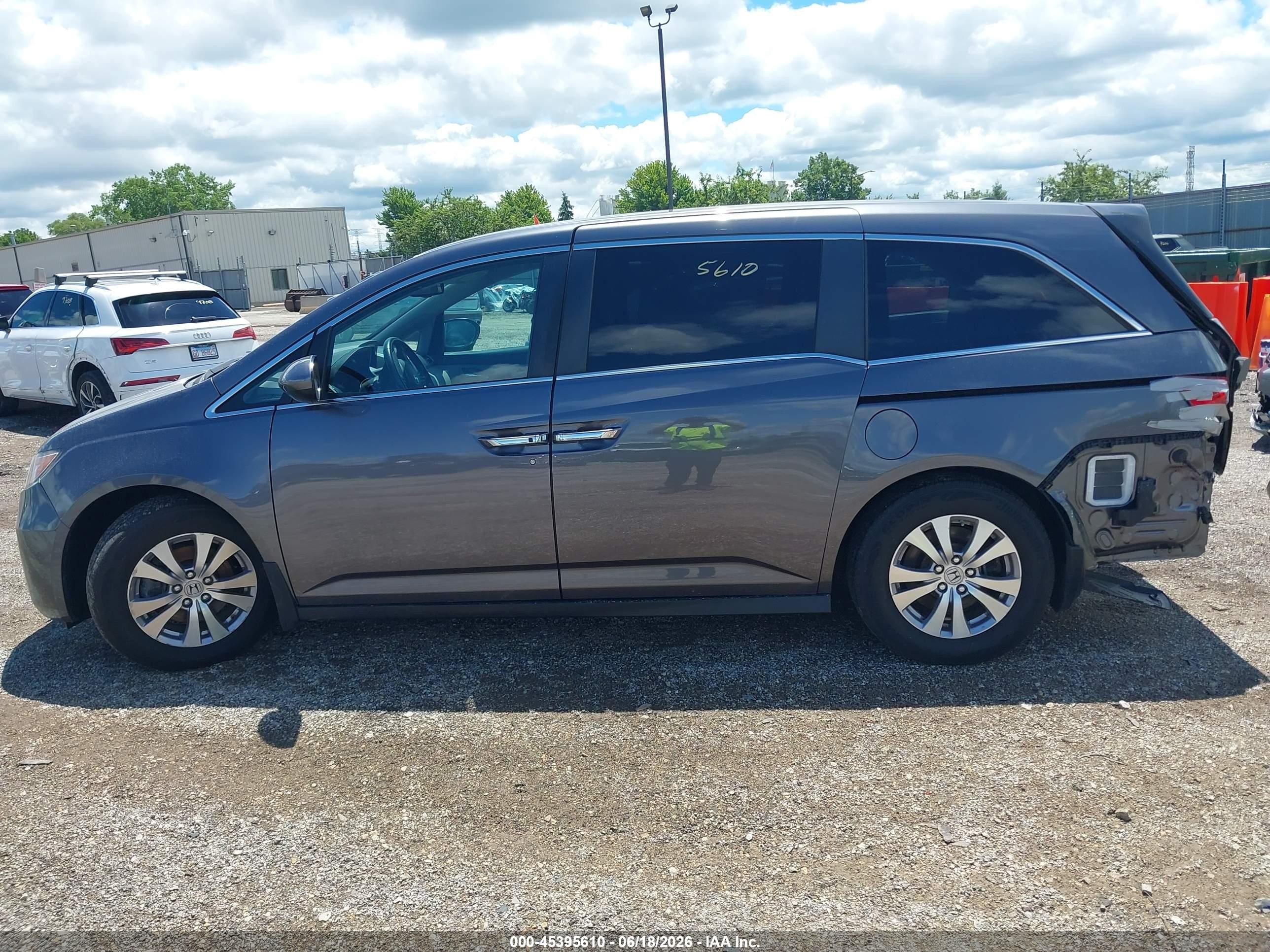 2015 Honda Odyssey Ex-l Gray vin: 5FNRL5H60FB120282
