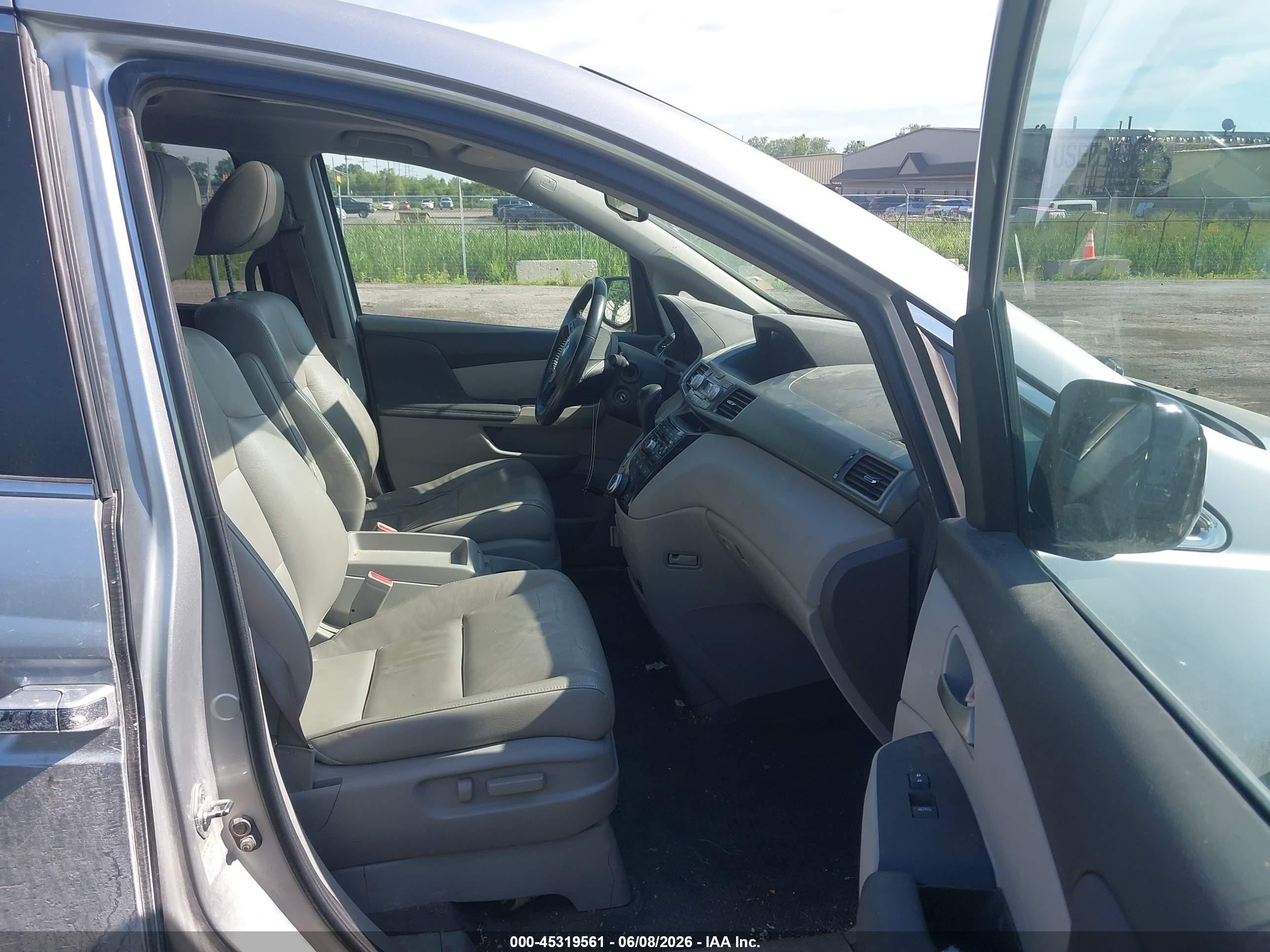 2011 Honda Odyssey Ex-l Silver vin: 5FNRL5H61BB020413