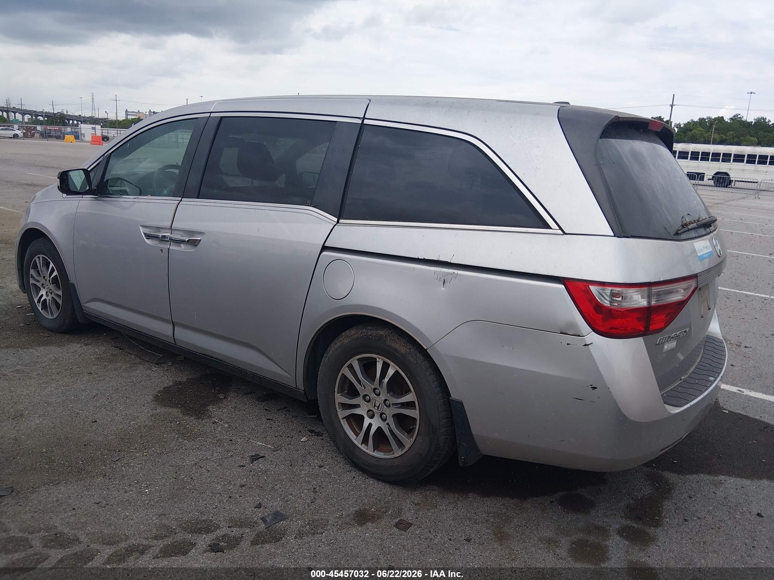 2011 Honda Odyssey Ex-l Silver vin: 5FNRL5H61BB021884