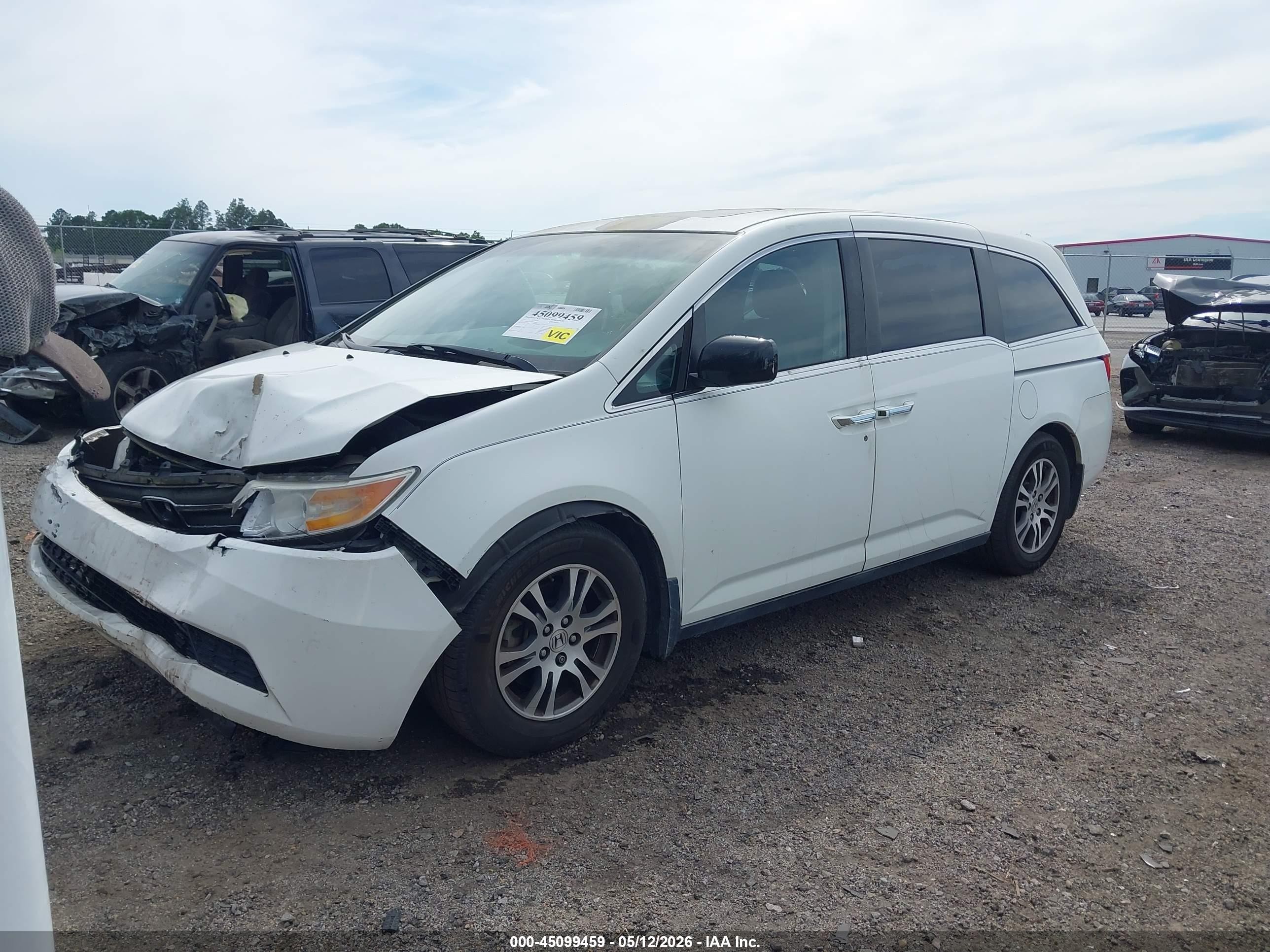 2011 Honda Odyssey Ex-l White vin: 5FNRL5H61BB040421