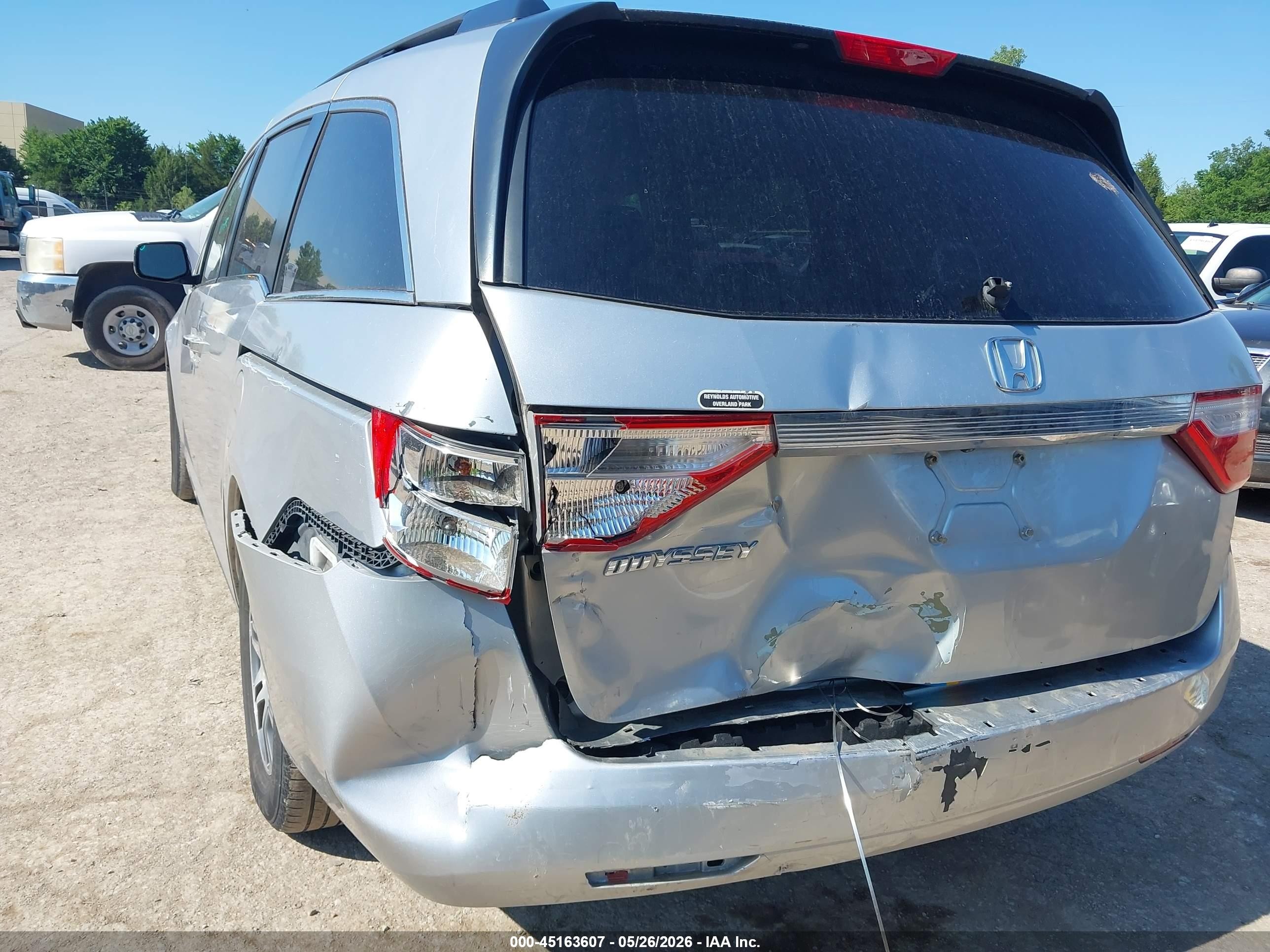 2011 Honda Odyssey Ex-l Серебряный vin: 5FNRL5H61BB051709