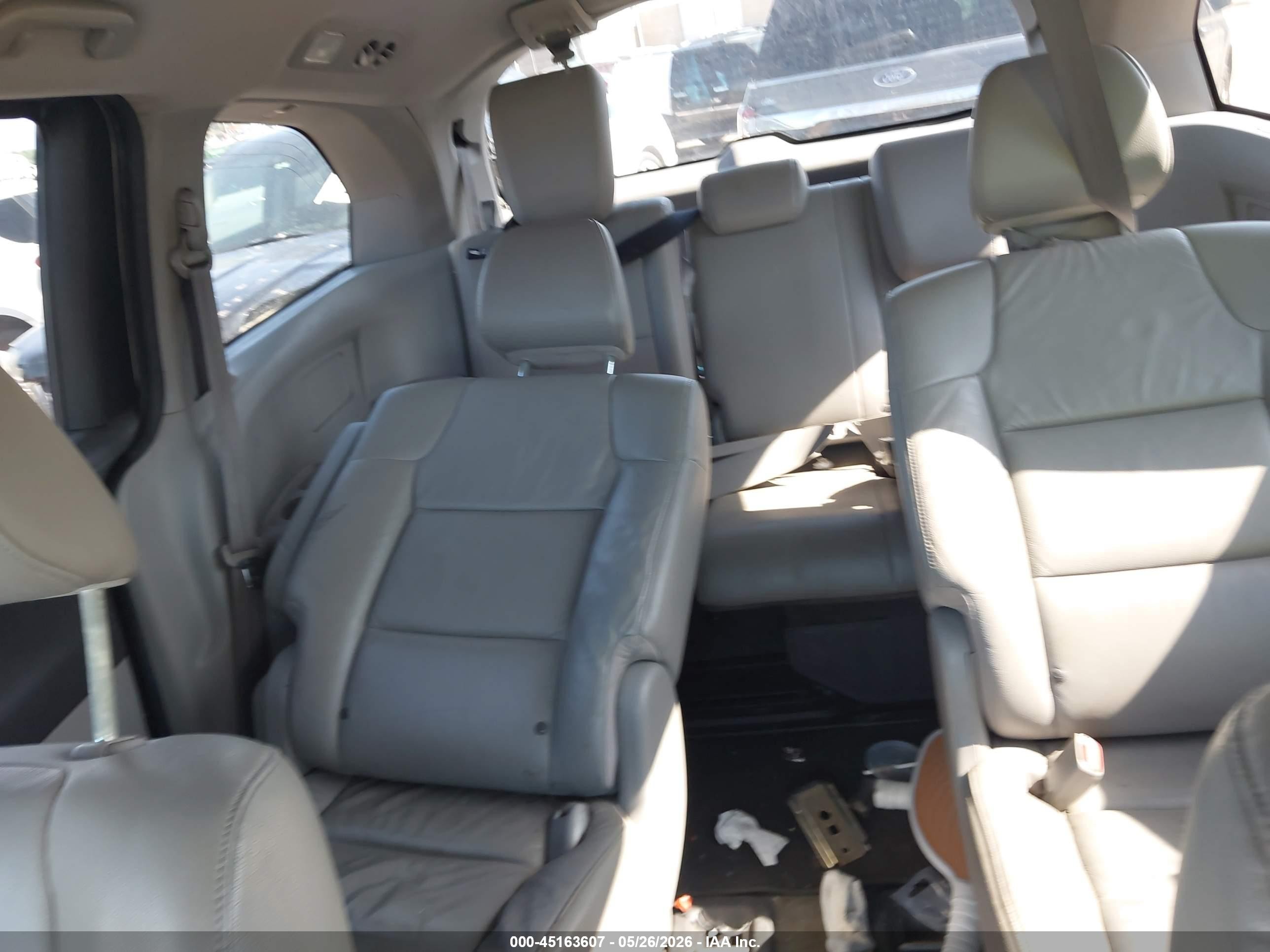 2011 Honda Odyssey Ex-l Серебряный vin: 5FNRL5H61BB051709