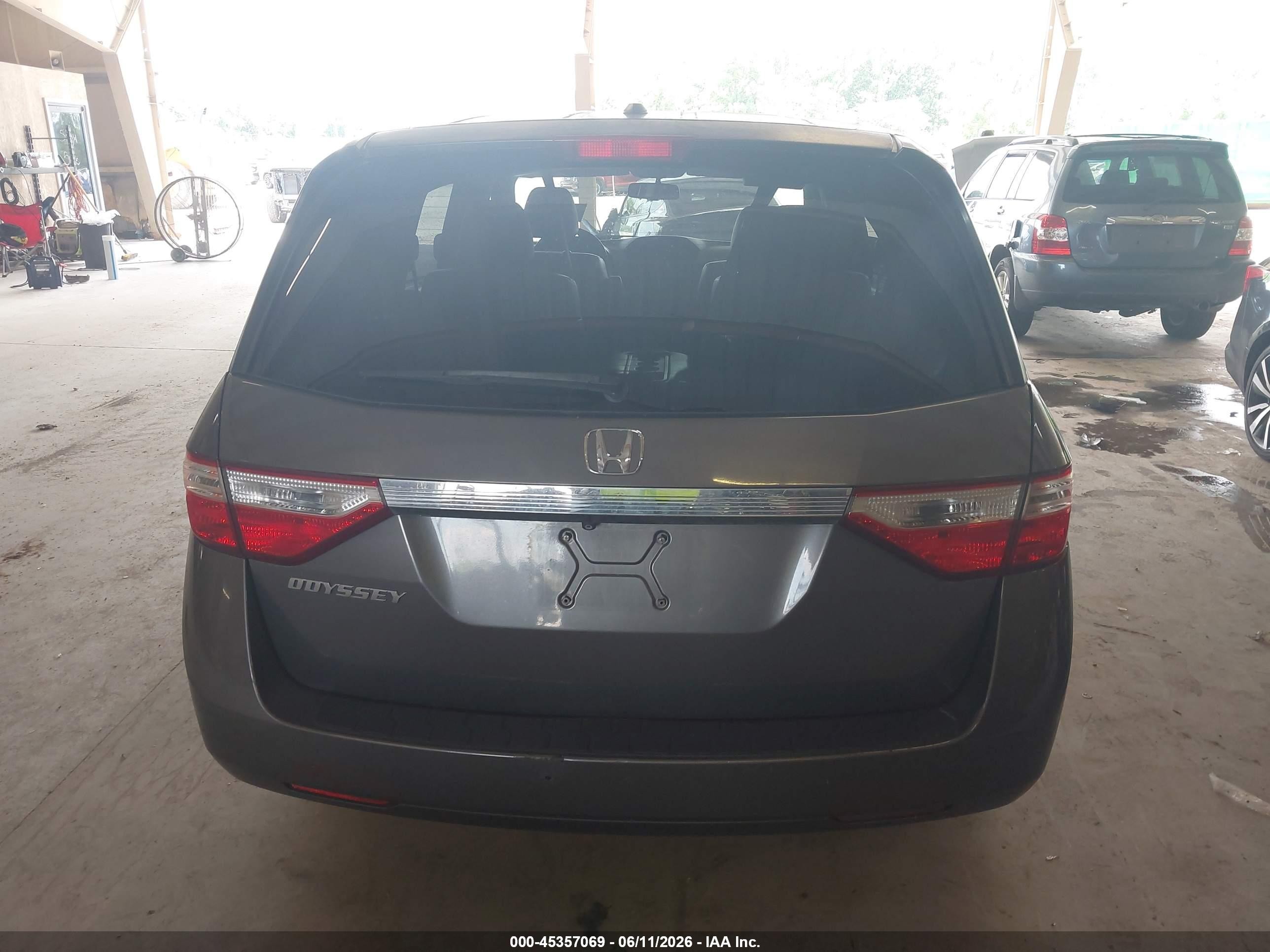 2011 Honda Odyssey Ex-l Серый vin: 5FNRL5H61BB064752