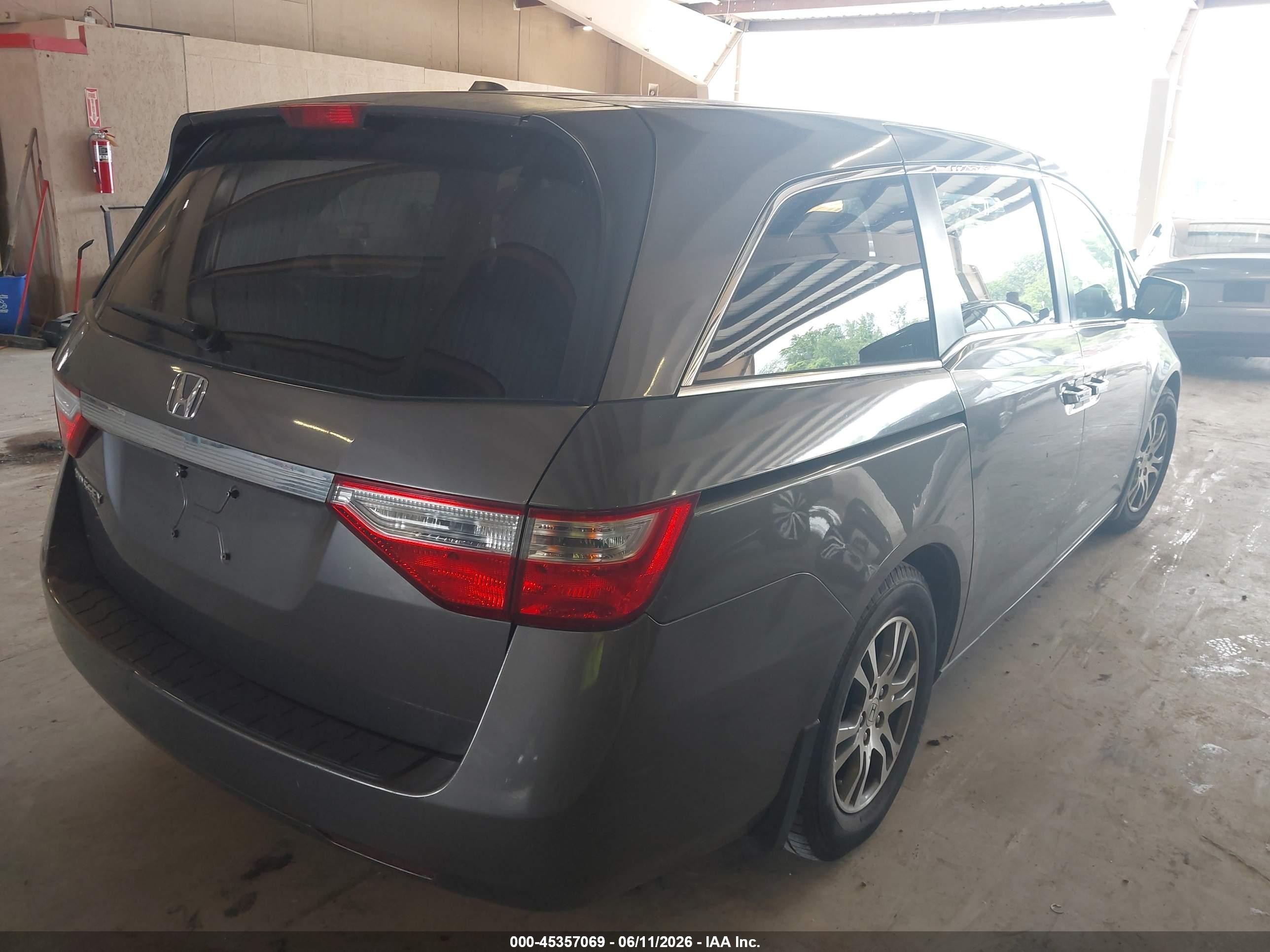 2011 Honda Odyssey Ex-l Серый vin: 5FNRL5H61BB064752