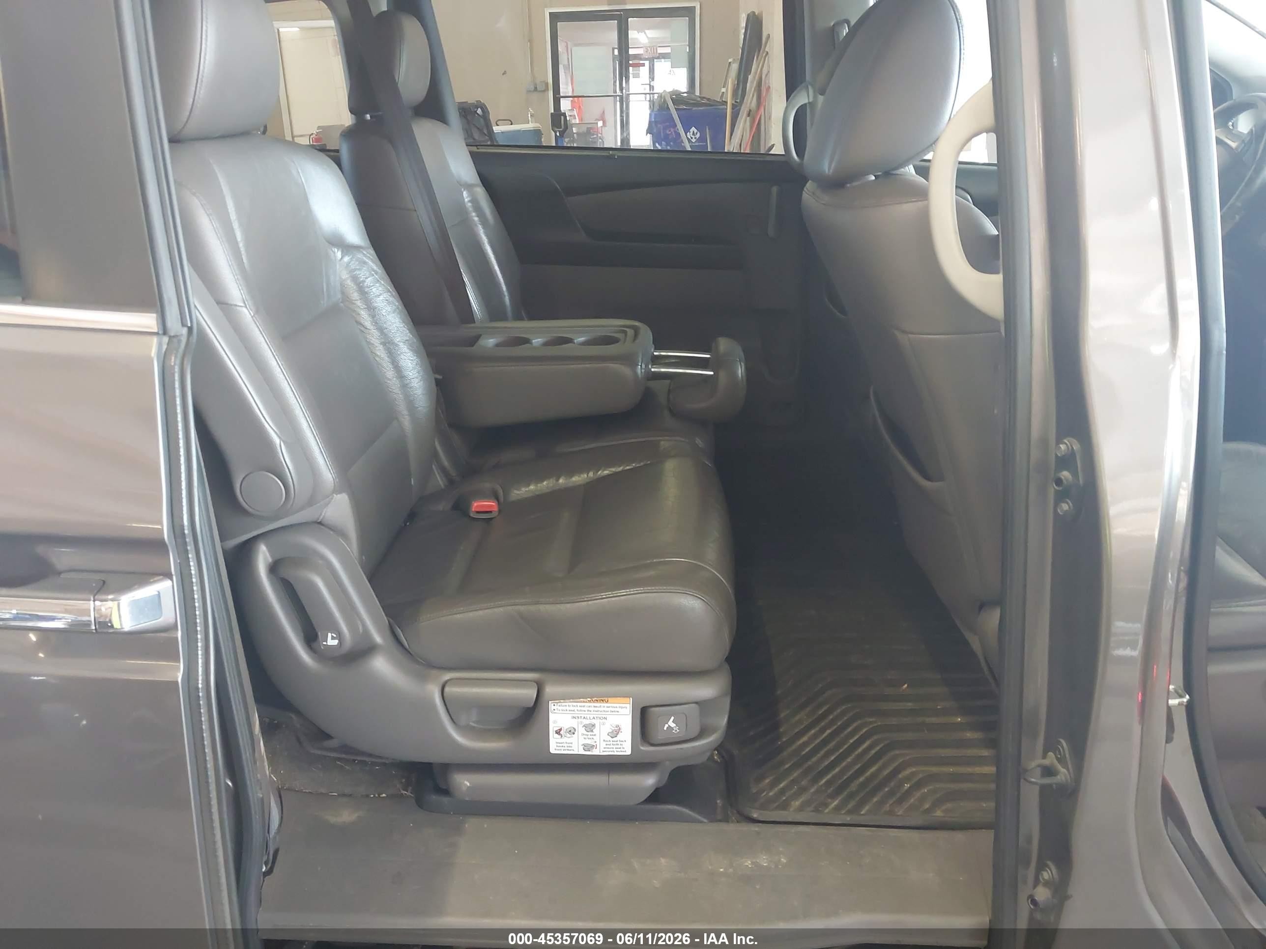 2011 Honda Odyssey Ex-l Серый vin: 5FNRL5H61BB064752