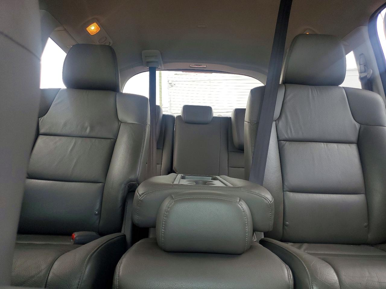2011 Honda Odyssey Exl Silver vin: 5FNRL5H61BB088825