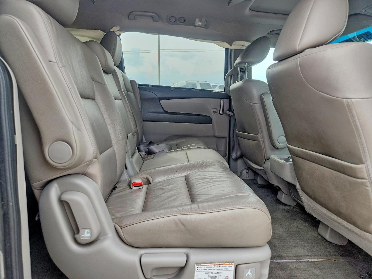 2011 Honda Odyssey Exl Silver vin: 5FNRL5H61BB103307
