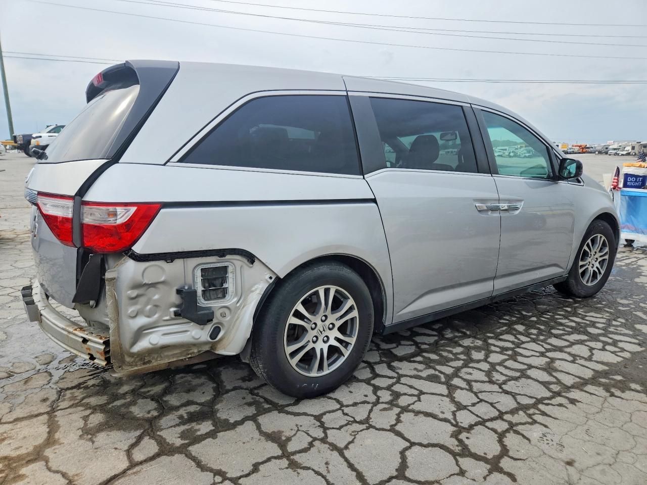 2011 Honda Odyssey Exl Silver vin: 5FNRL5H61BB103307