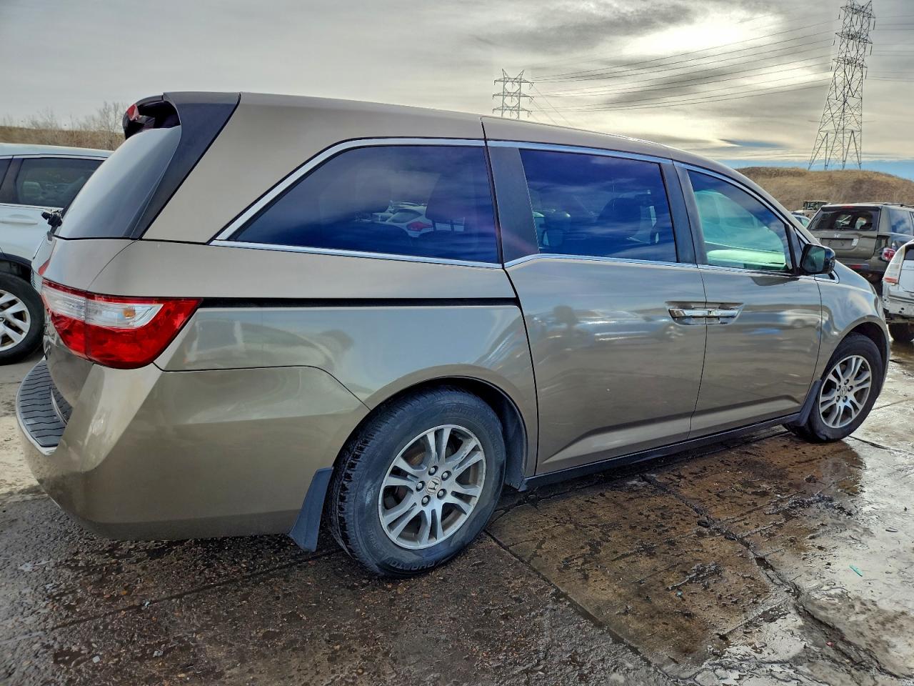 2012 Honda Odyssey Exl Желто-коричневый vin: 5FNRL5H61CB033020