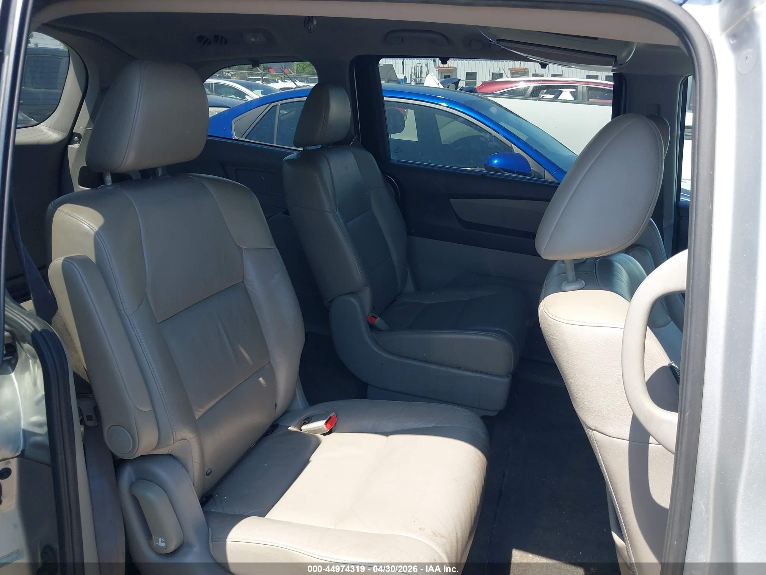 2012 Honda Odyssey Ex-l Silver vin: 5FNRL5H61CB093072
