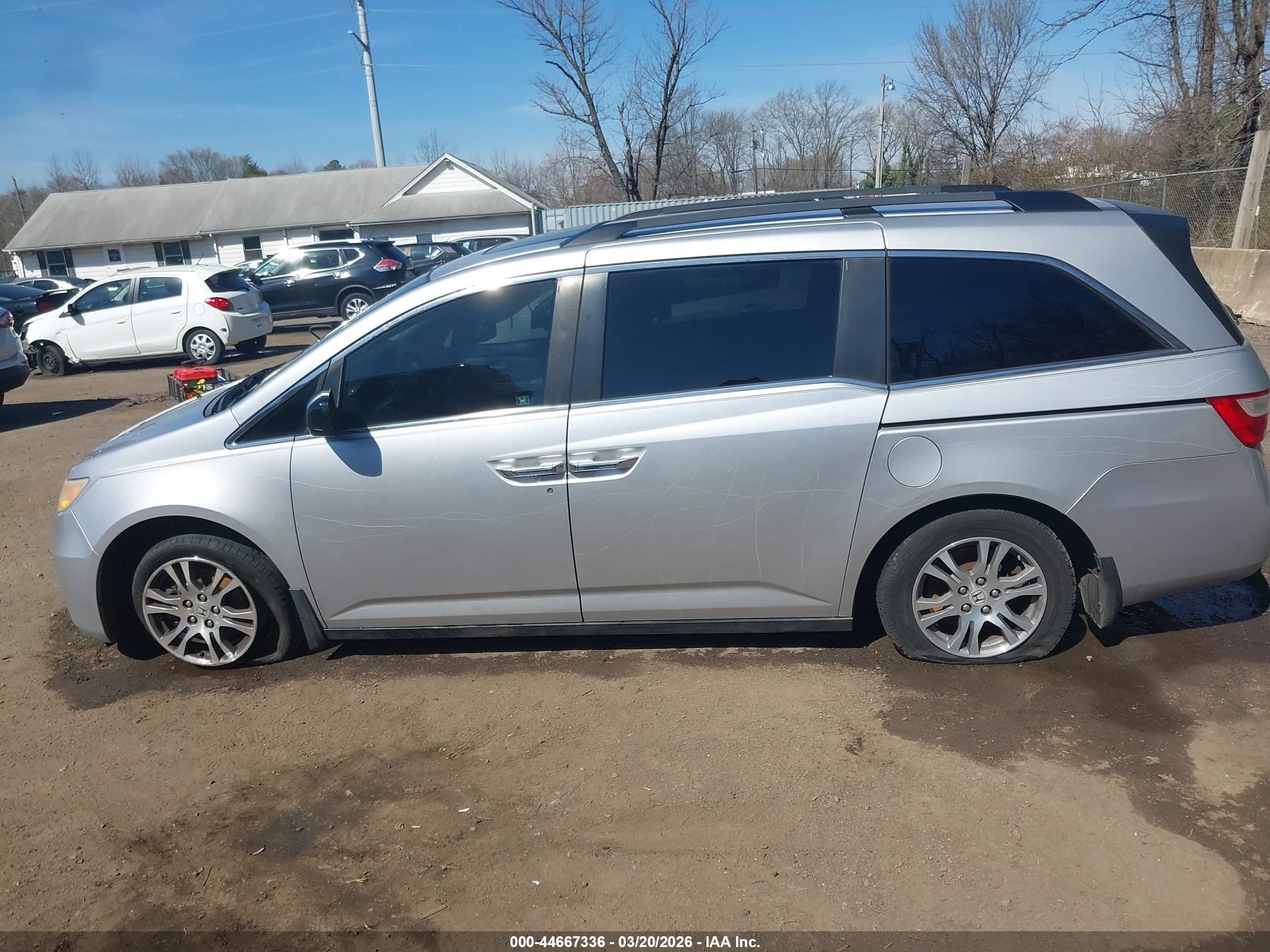 2012 Honda Odyssey Ex-l Silver vin: 5FNRL5H61CB139645