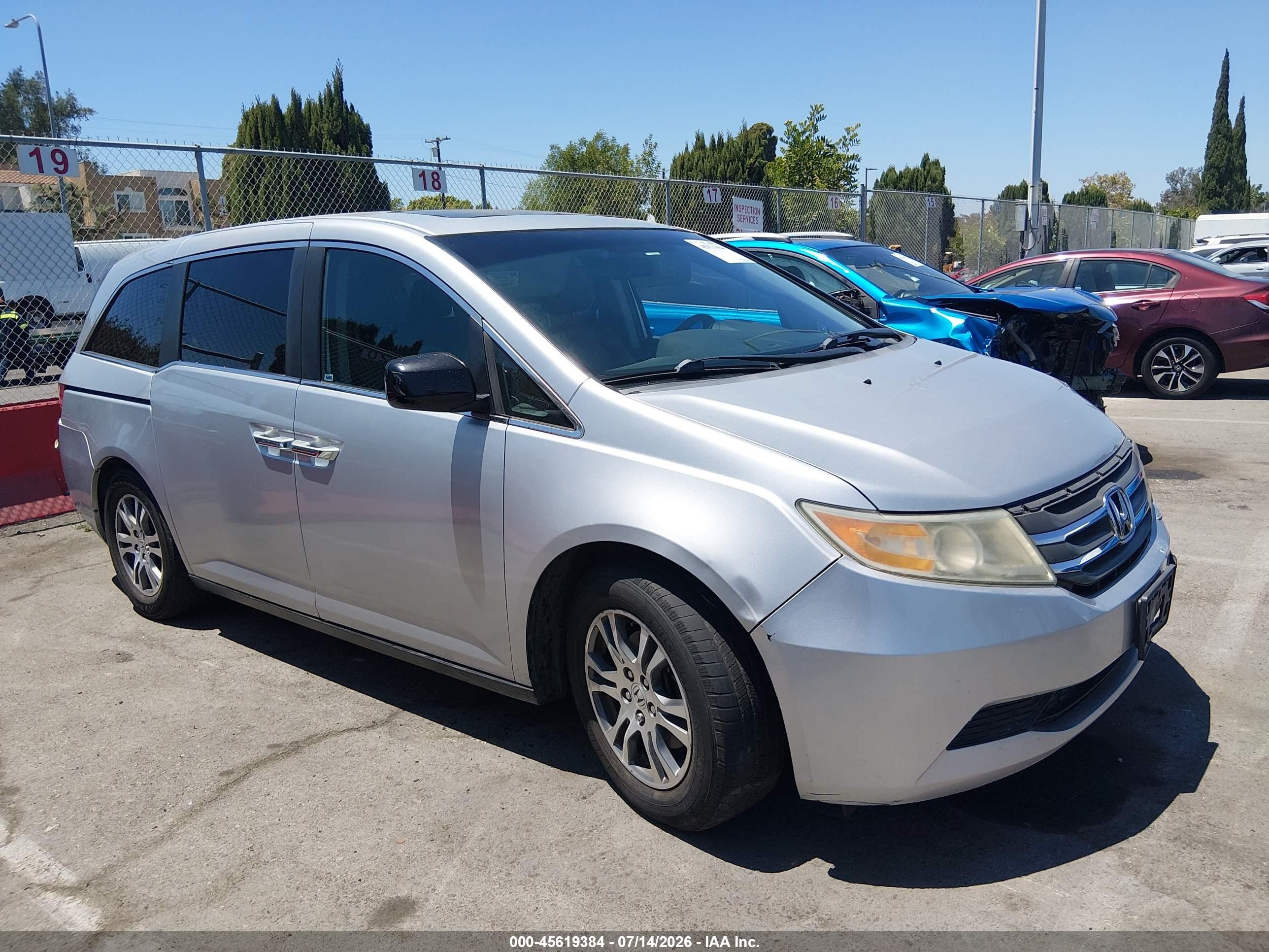 2013 Honda Odyssey Ex-l Silver vin: 5FNRL5H61DB002741