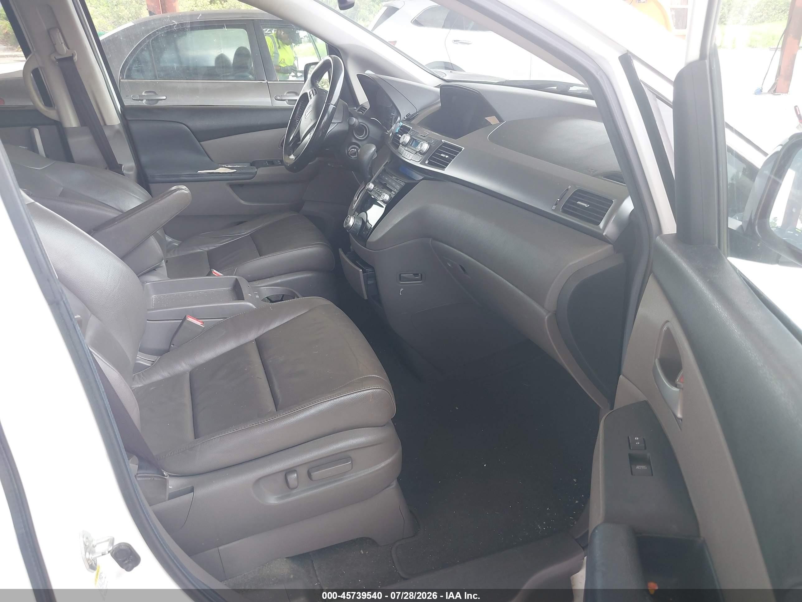 2013 Honda Odyssey Ex-l White vin: 5FNRL5H61DB009141