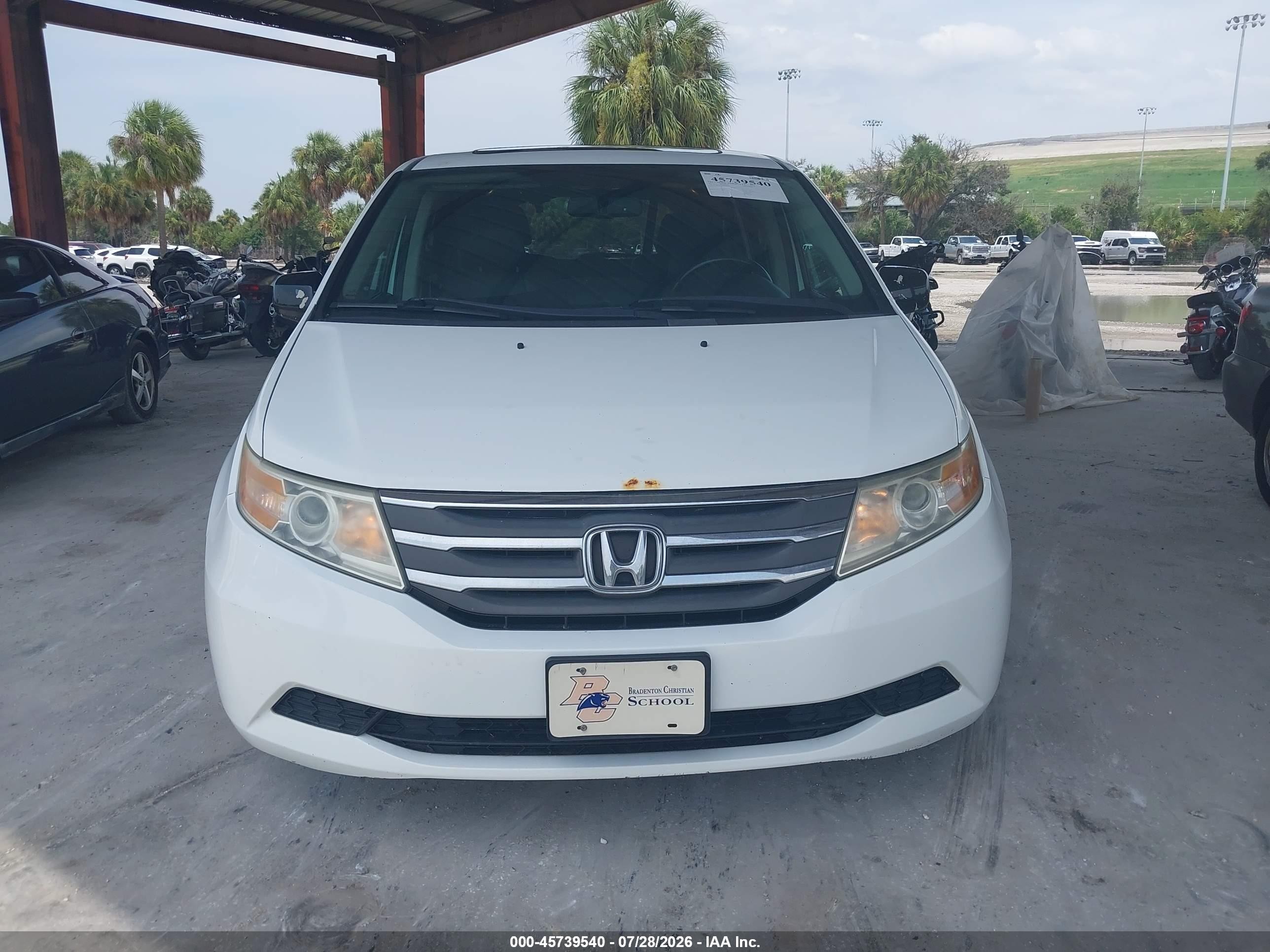 2013 Honda Odyssey Ex-l White vin: 5FNRL5H61DB009141