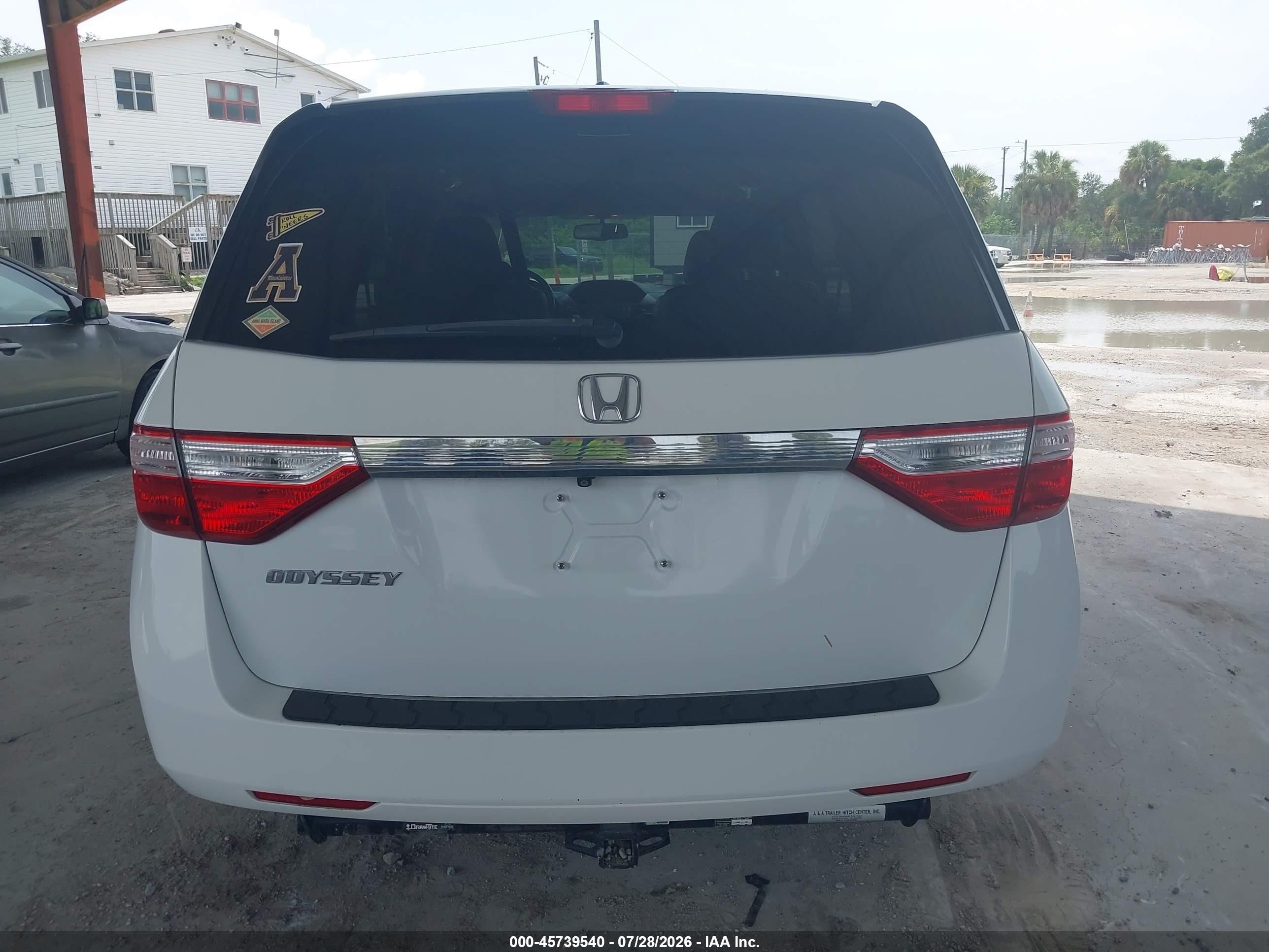 2013 Honda Odyssey Ex-l White vin: 5FNRL5H61DB009141