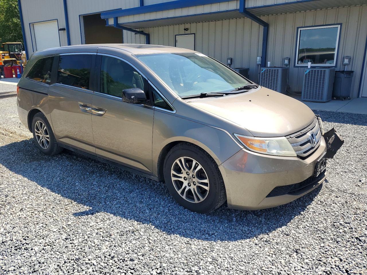 2013 Honda Odyssey Tan vin: 5FNRL5H61DB015697