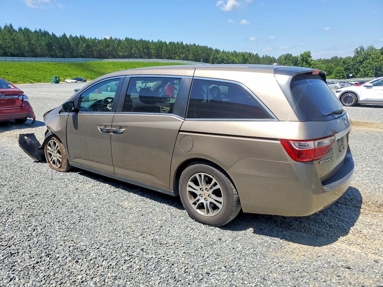 2013 Honda Odyssey Tan vin: 5FNRL5H61DB015697