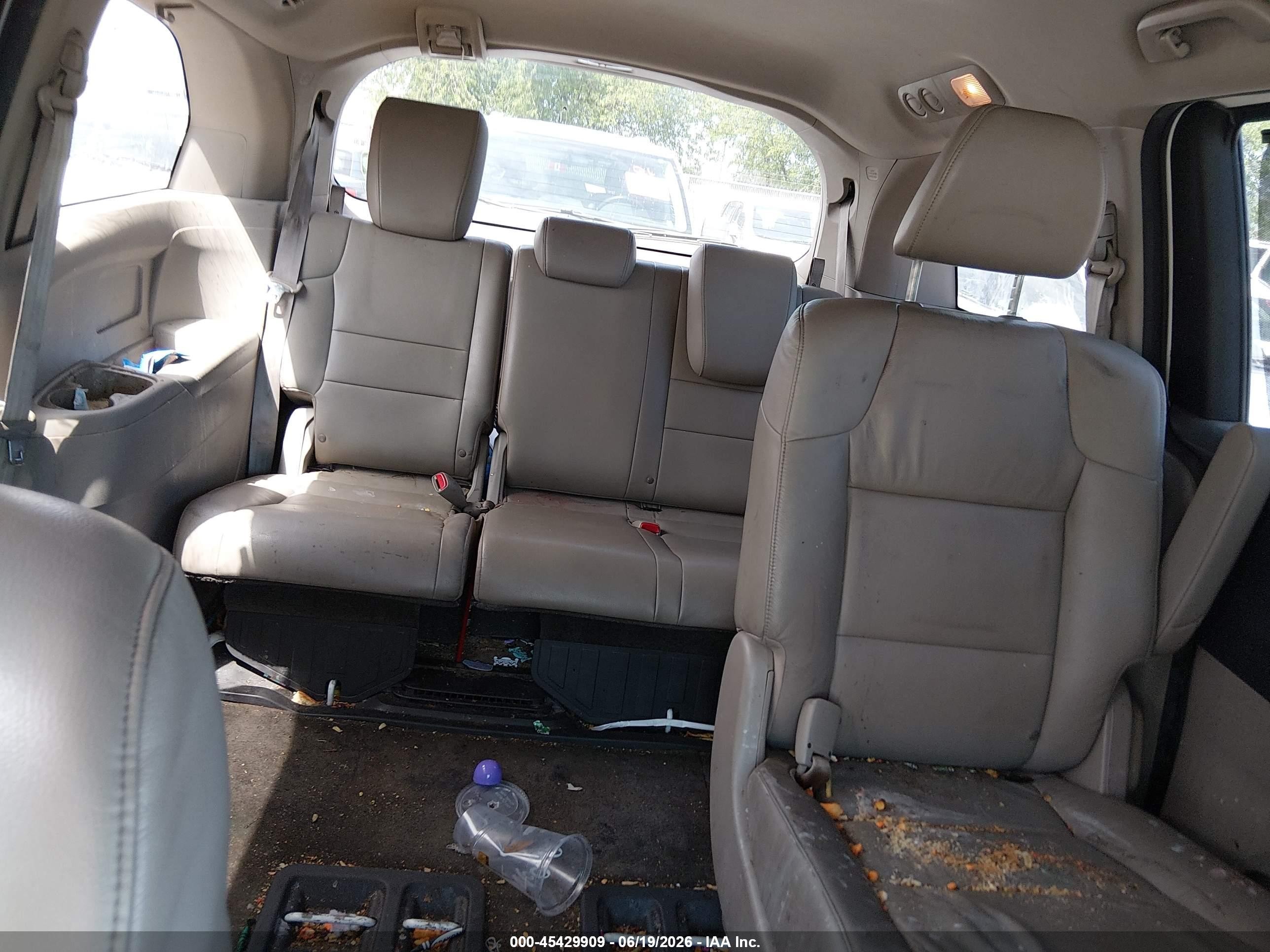 2013 Honda Odyssey Ex-l White vin: 5FNRL5H61DB021743