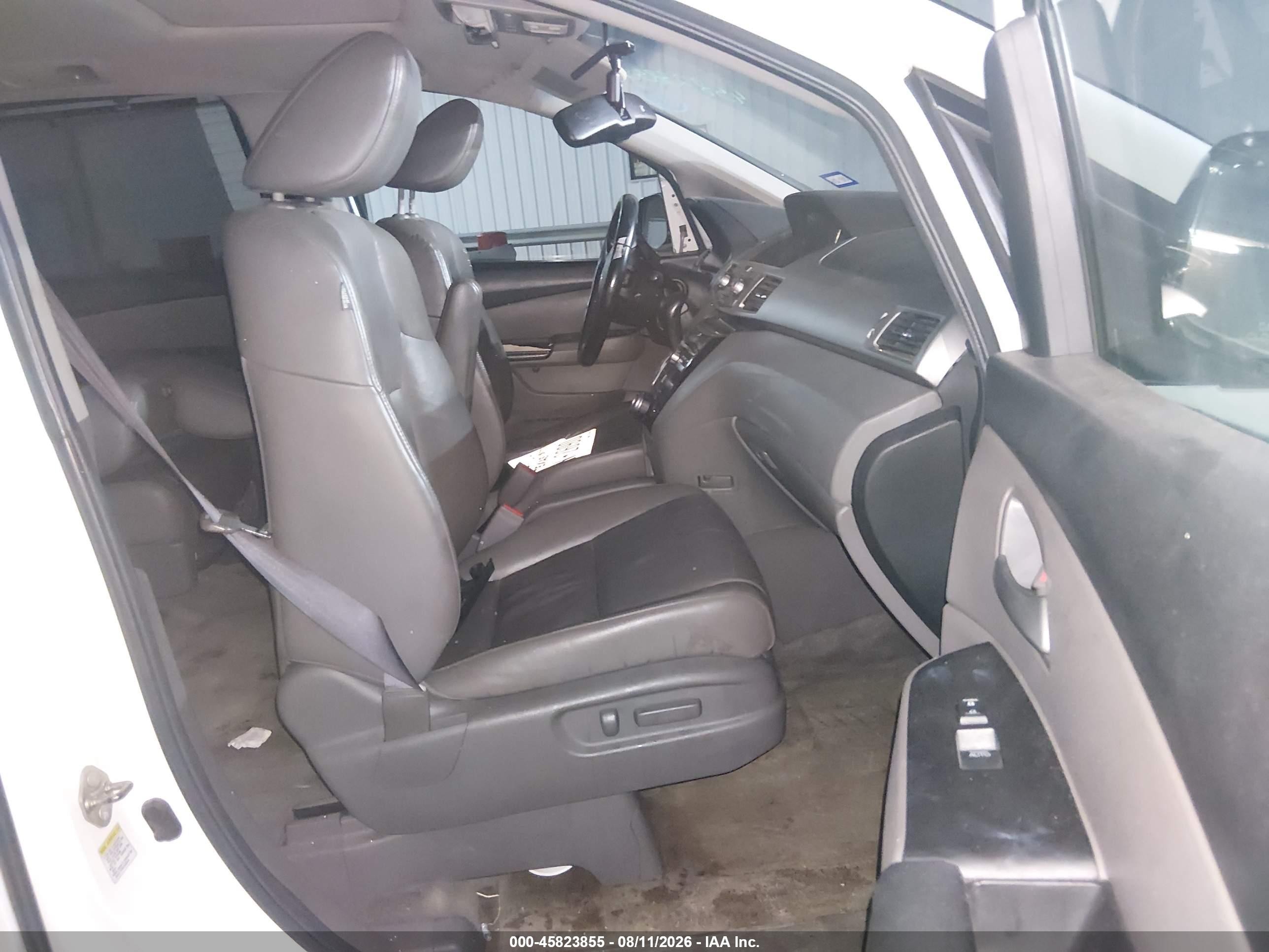 2013 Honda Odyssey Ex-l White vin: 5FNRL5H61DB024710