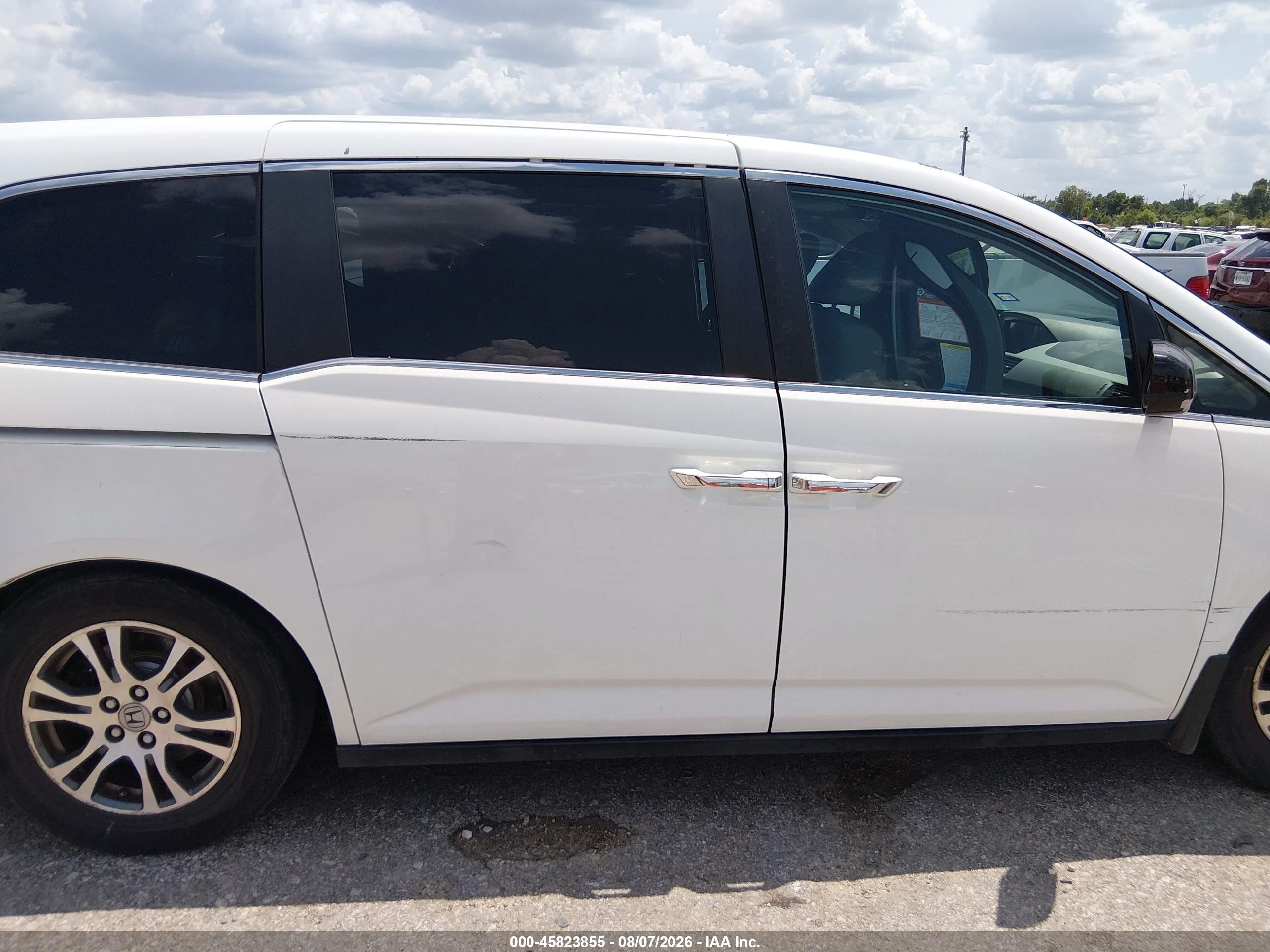 2013 Honda Odyssey Ex-l White vin: 5FNRL5H61DB024710
