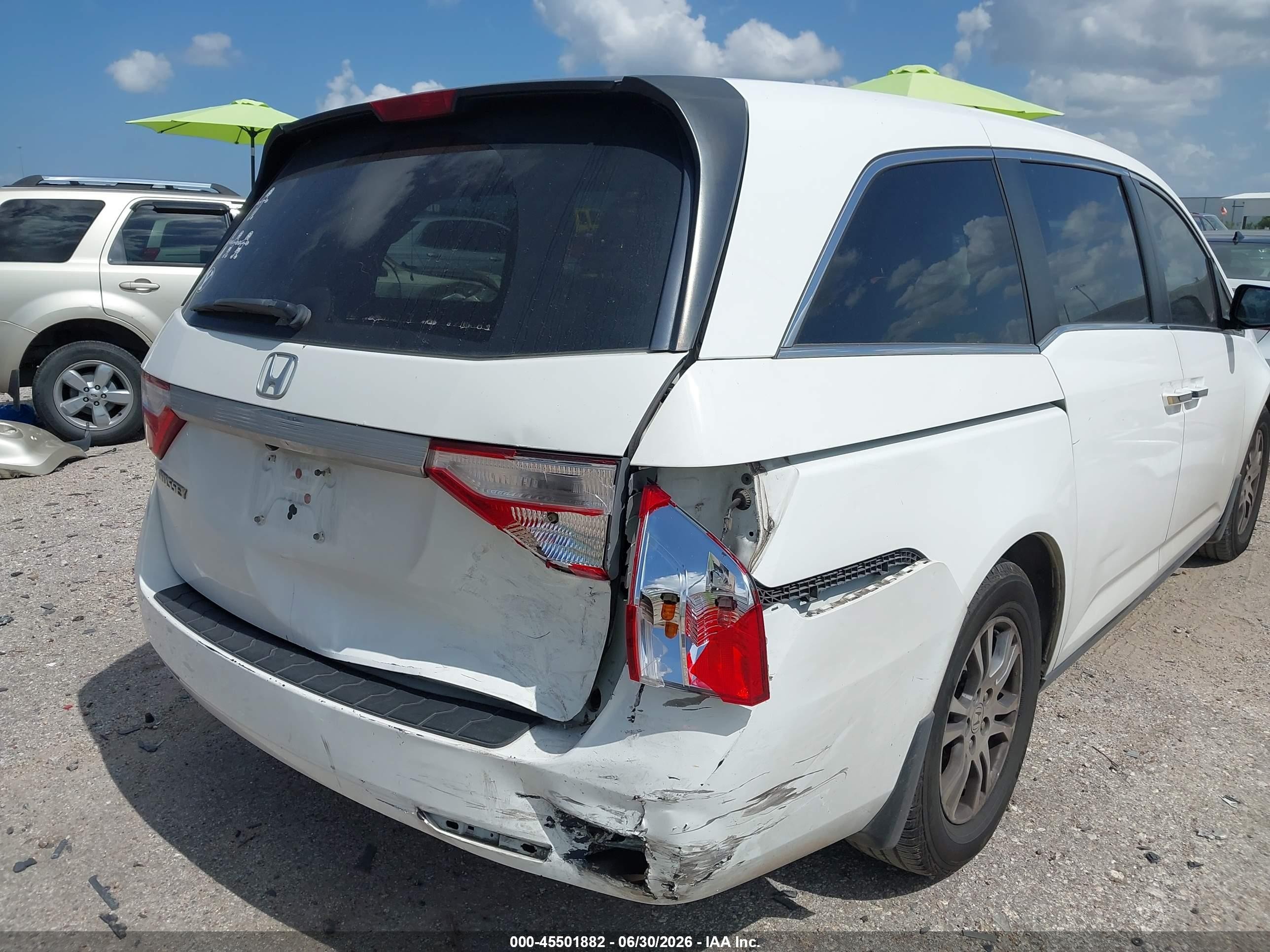 2013 Honda Odyssey Ex-l White vin: 5FNRL5H61DB060462