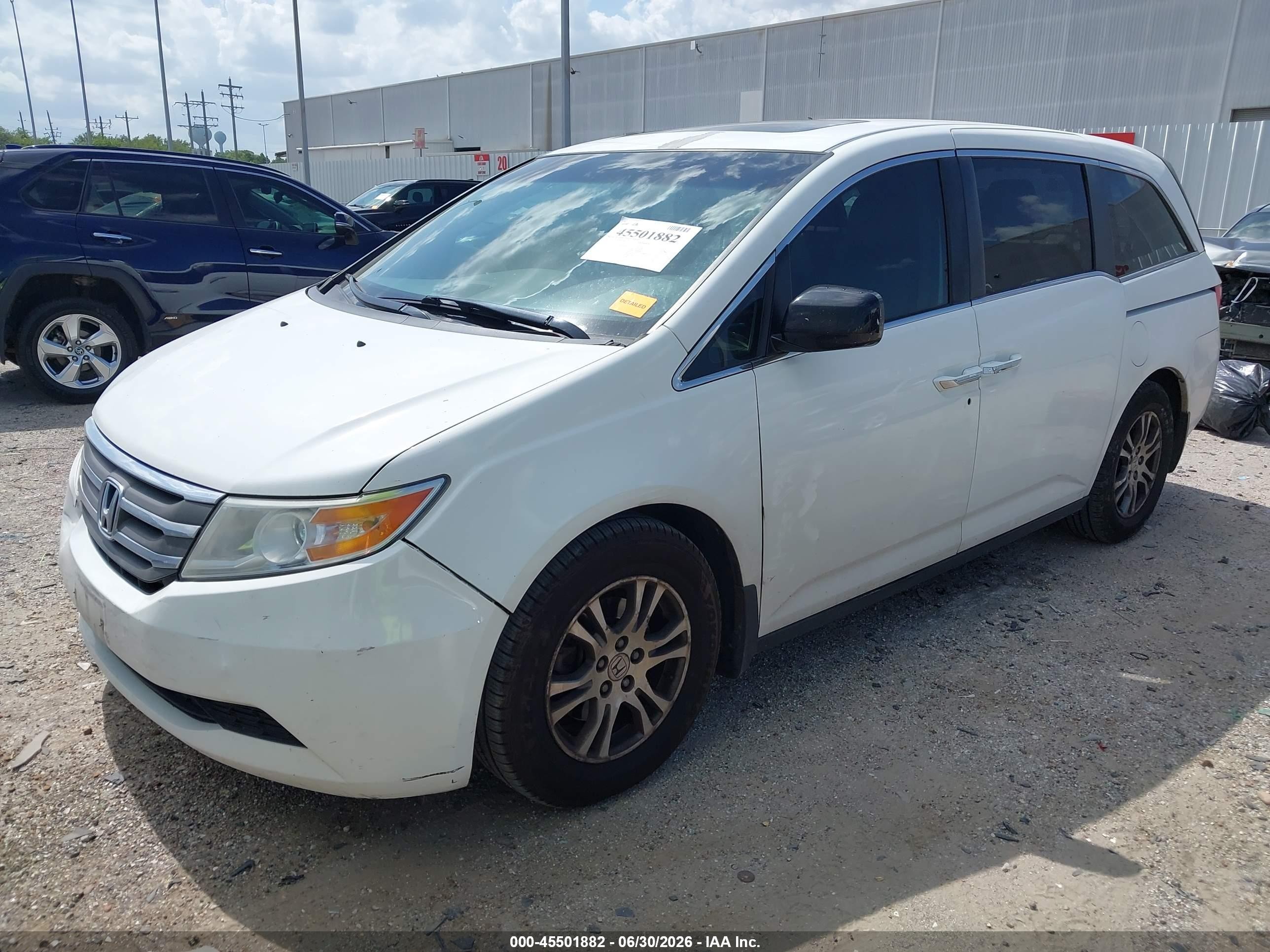 2013 Honda Odyssey Ex-l White vin: 5FNRL5H61DB060462